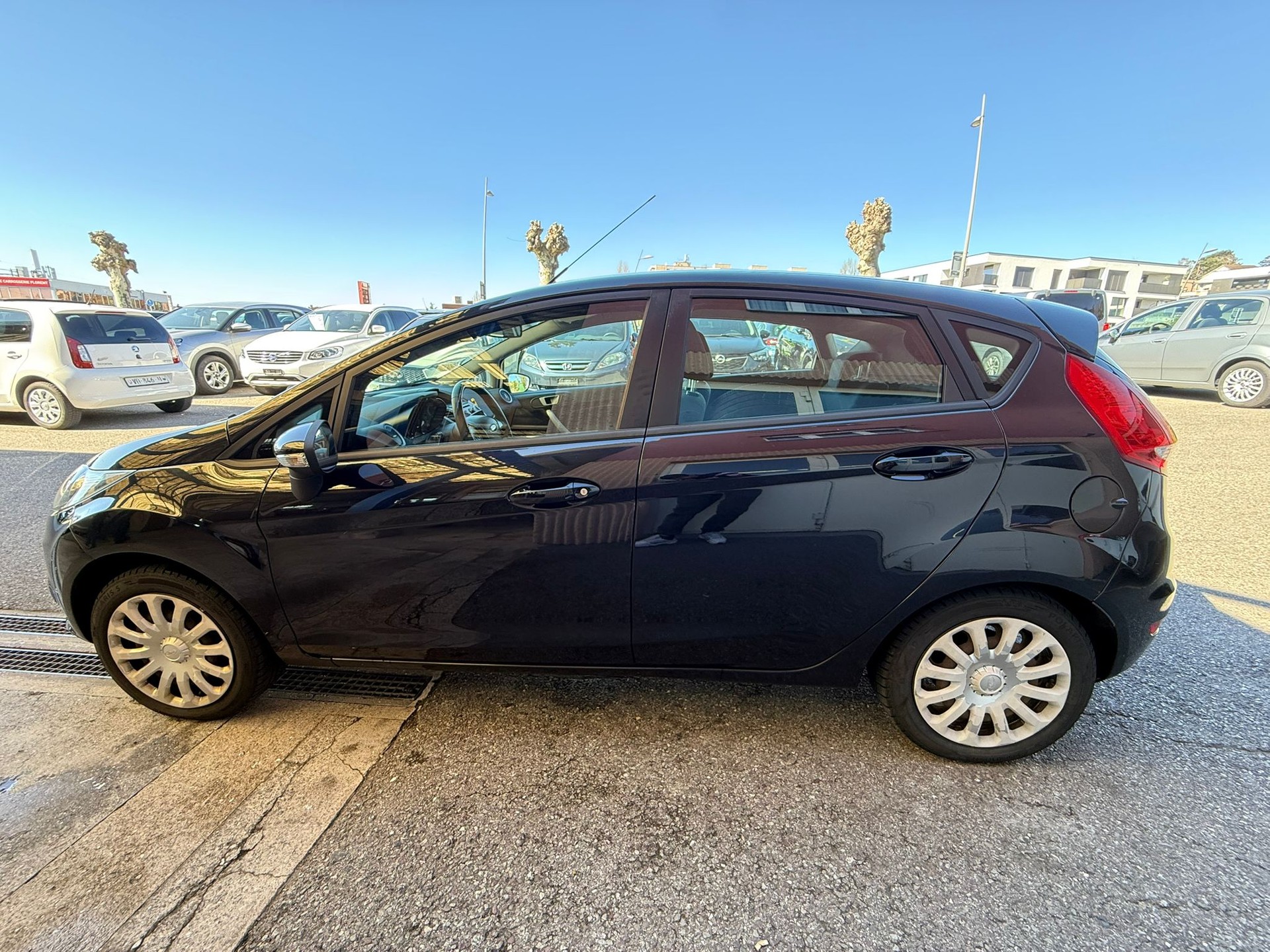FORD Fiesta 1.25 16V Ambiente-image-5