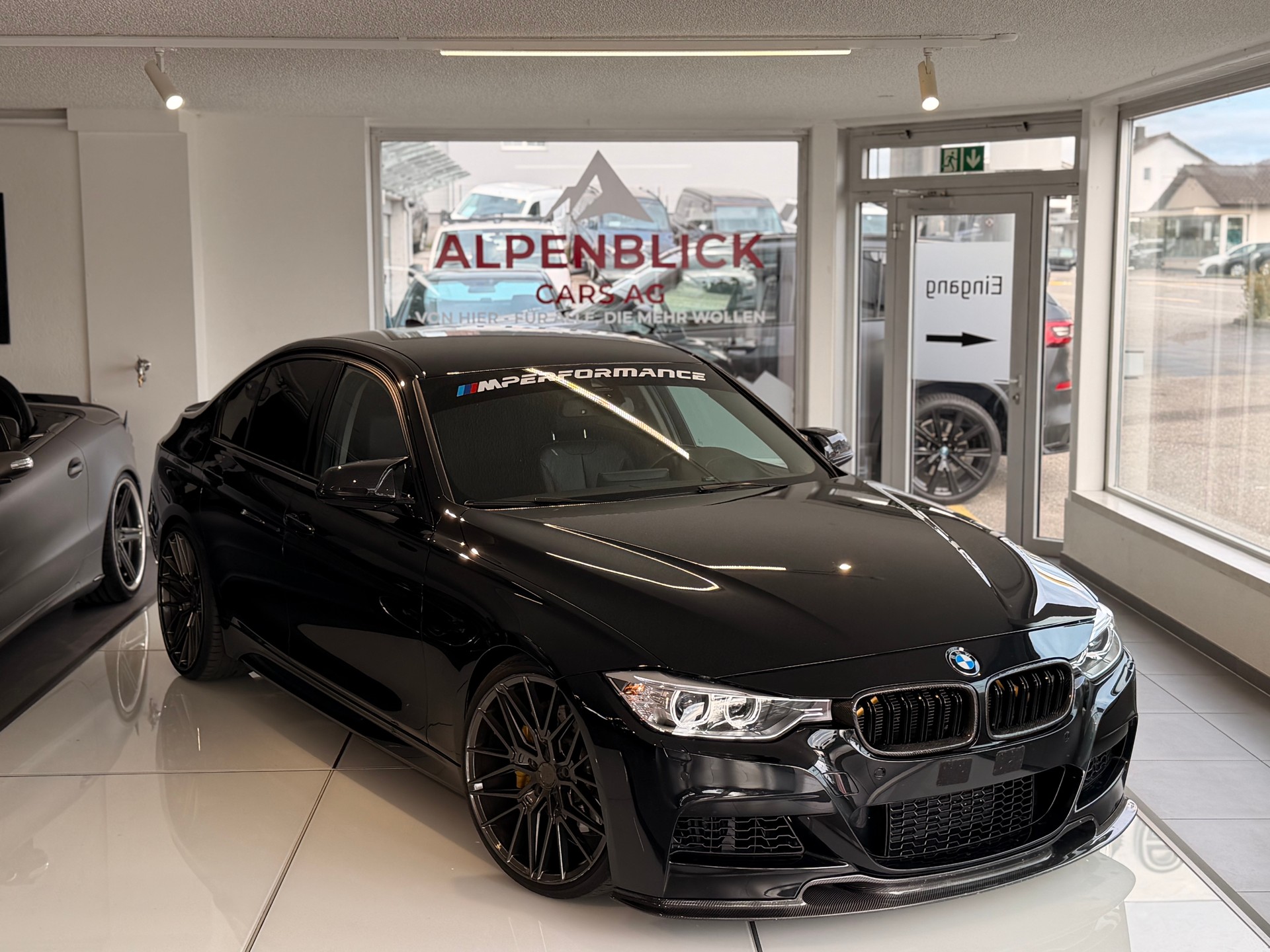 BMW 335i M-Sport-image-1