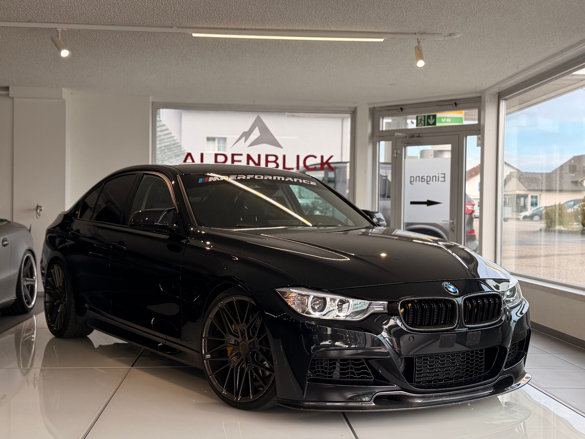 BMW 335i M-Sport-image-0