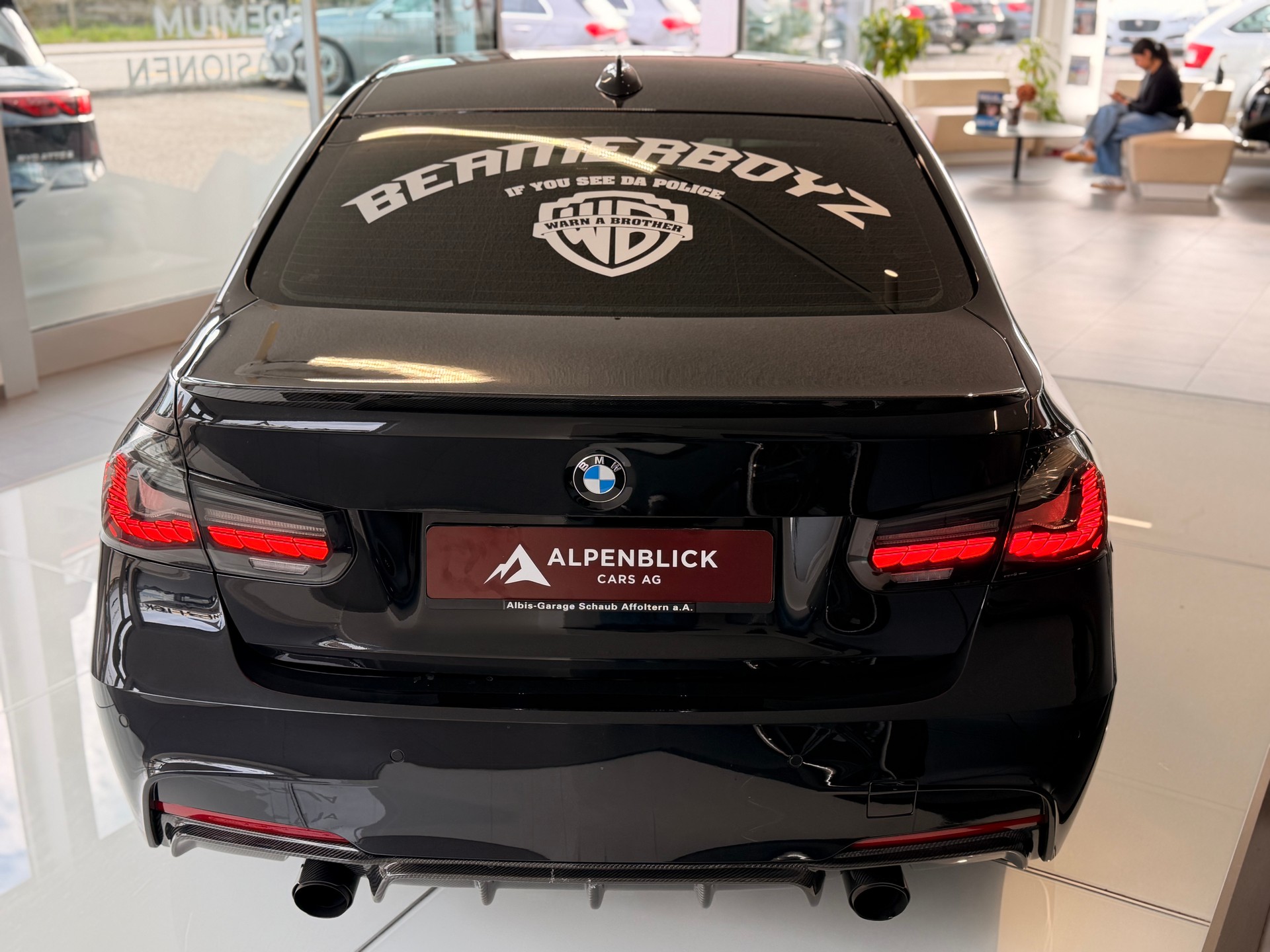 BMW 335i M-Sport-image-6