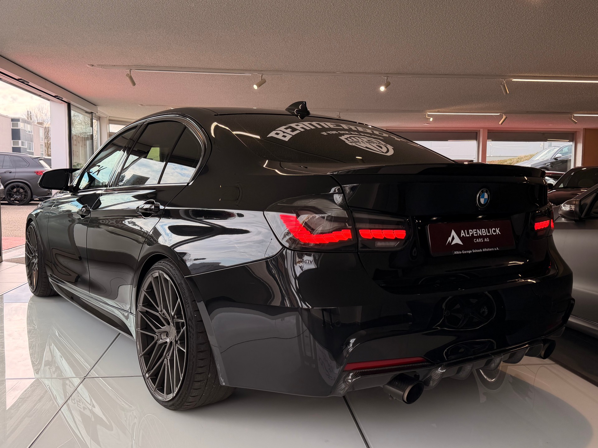 BMW 335i M-Sport-image-7