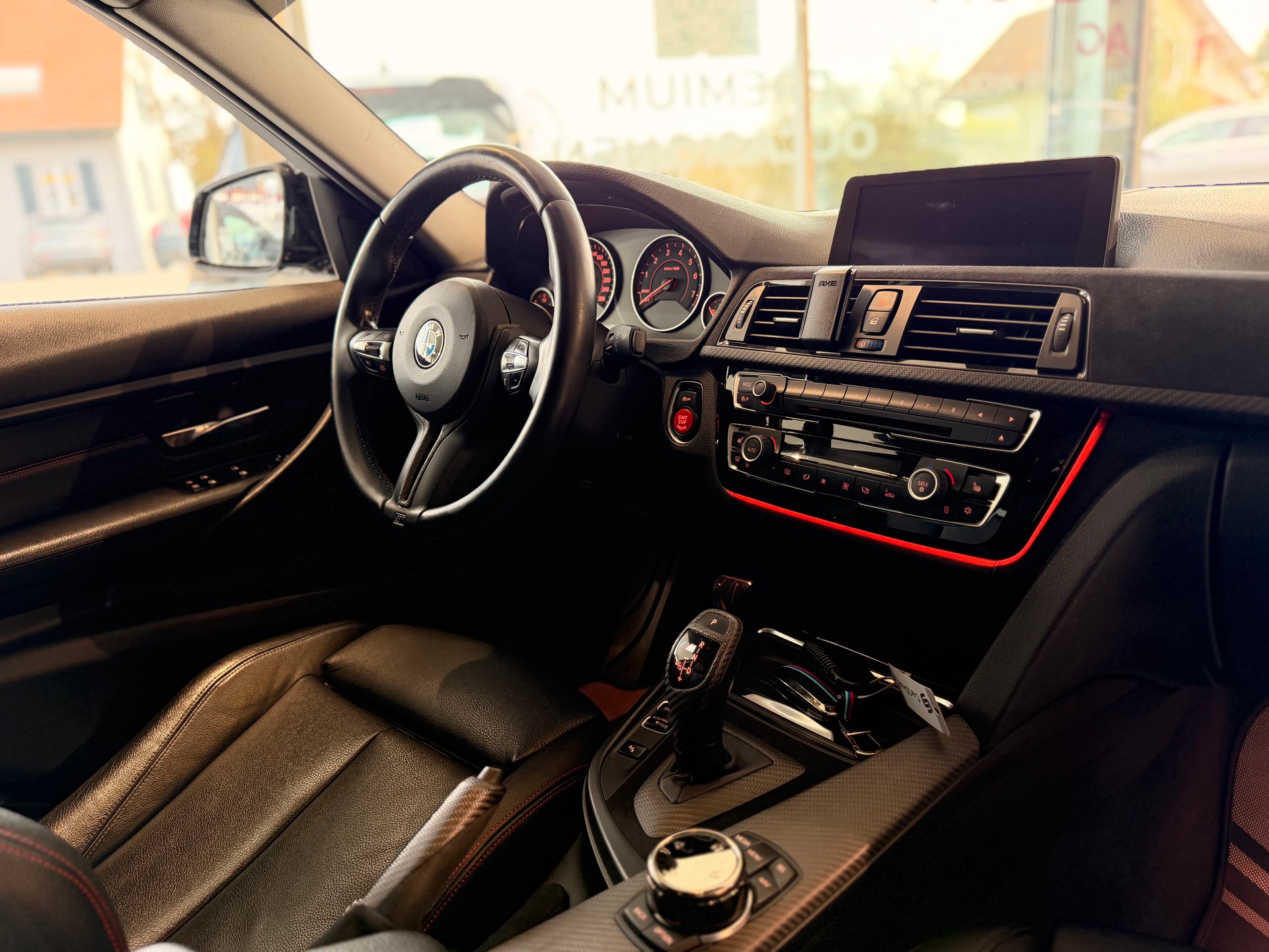 BMW 335i M-Sport-image-20