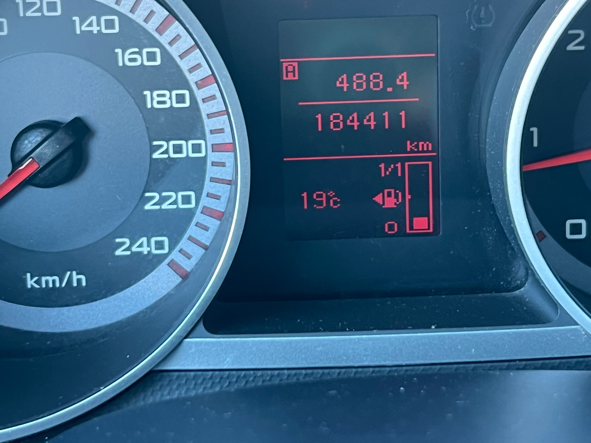 PEUGEOT 4007 2.2 HDi Dynamic-image-15