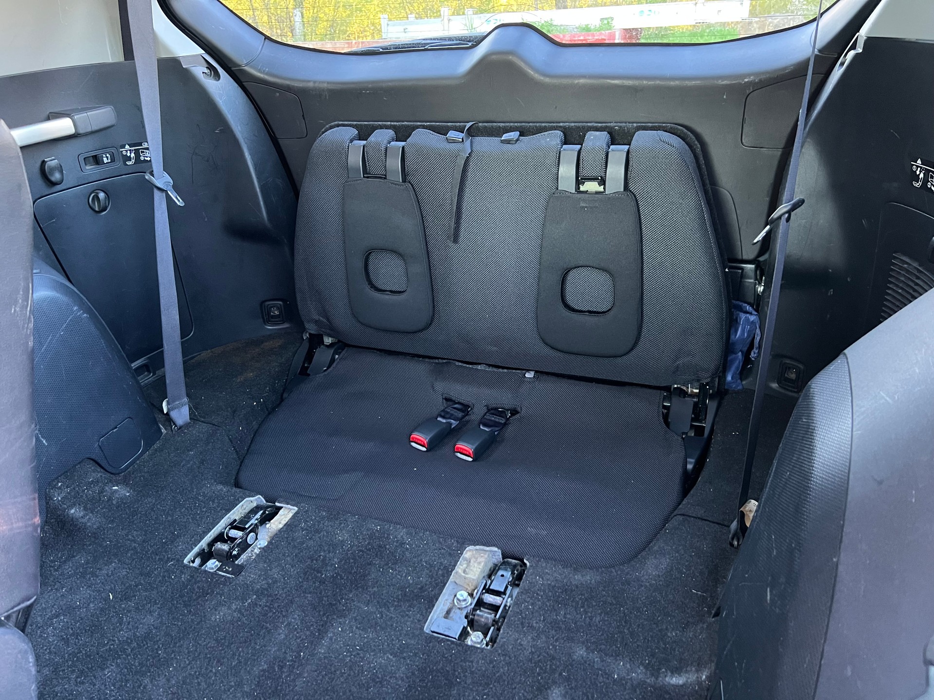 PEUGEOT 4007 2.2 HDi Dynamic-image-12