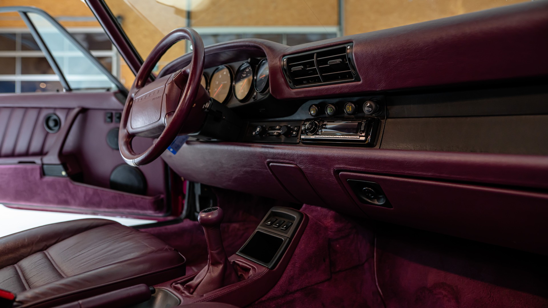 PORSCHE 911 Turbo II 3.3-image-9