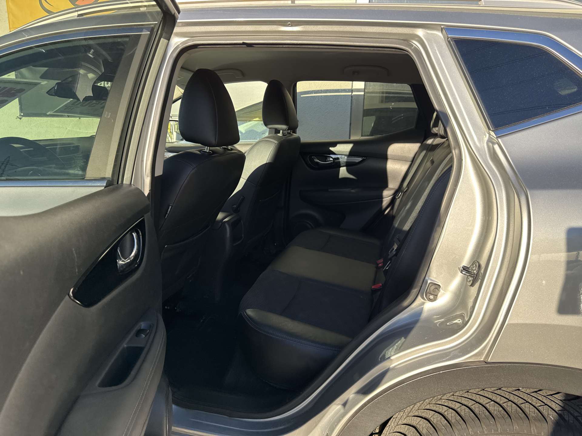 NISSAN Qashqai 1.2 DIG-T N-Connecta Xtronic CVT-Automat-image-7