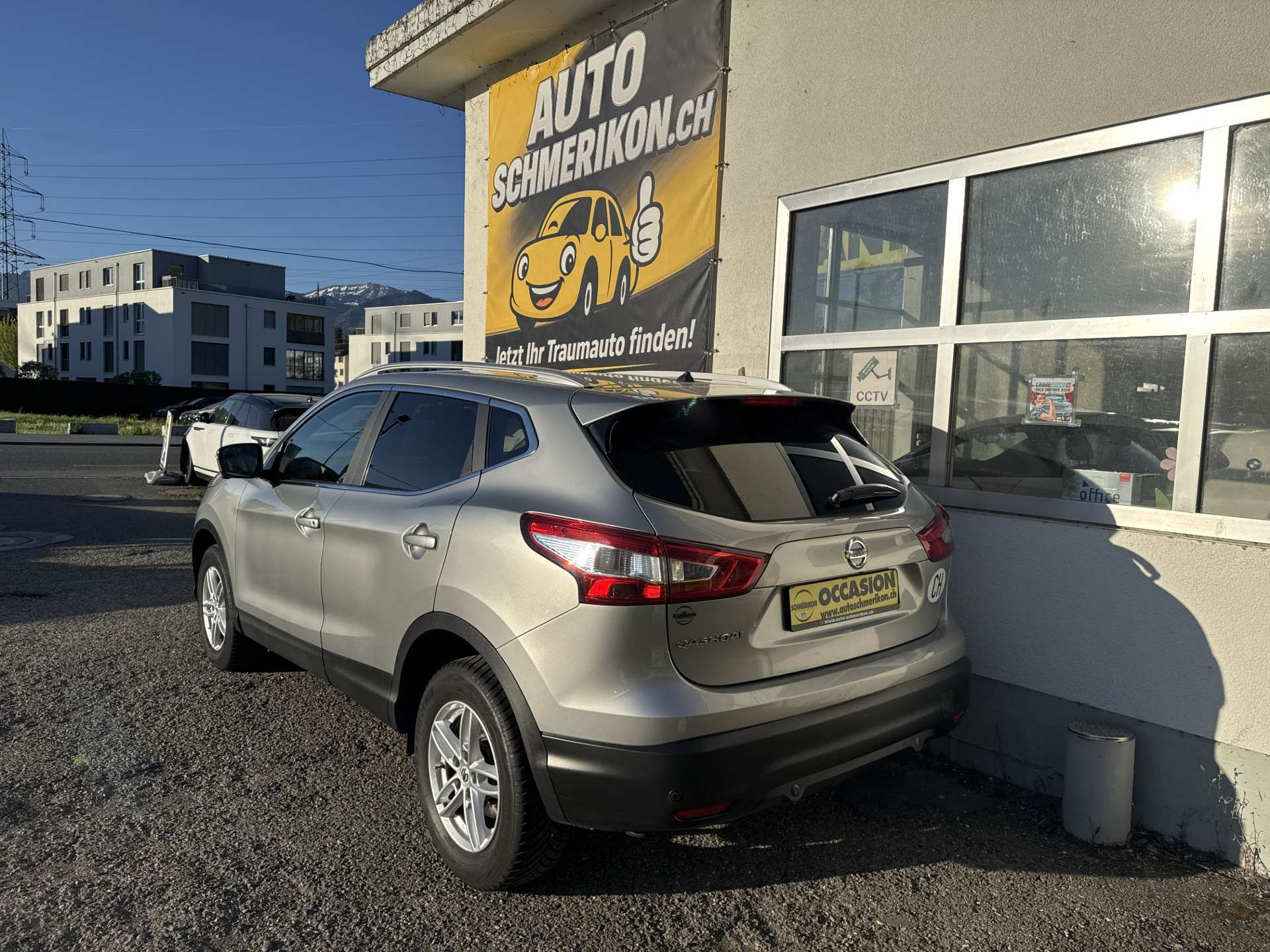 NISSAN Qashqai 1.2 DIG-T N-Connecta Xtronic CVT-Automat-image-2