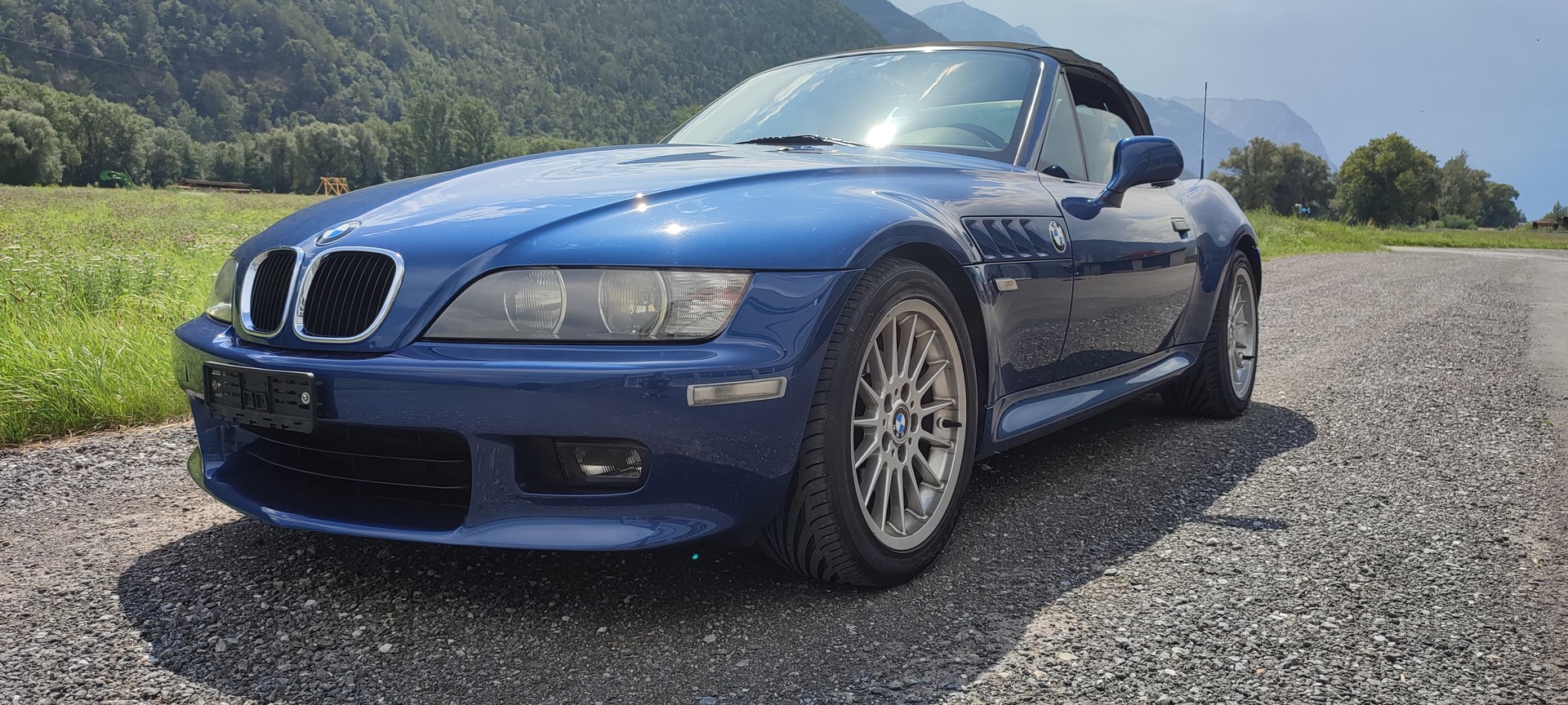 BMW Z3 2.0i Roadster-showroom-element-2