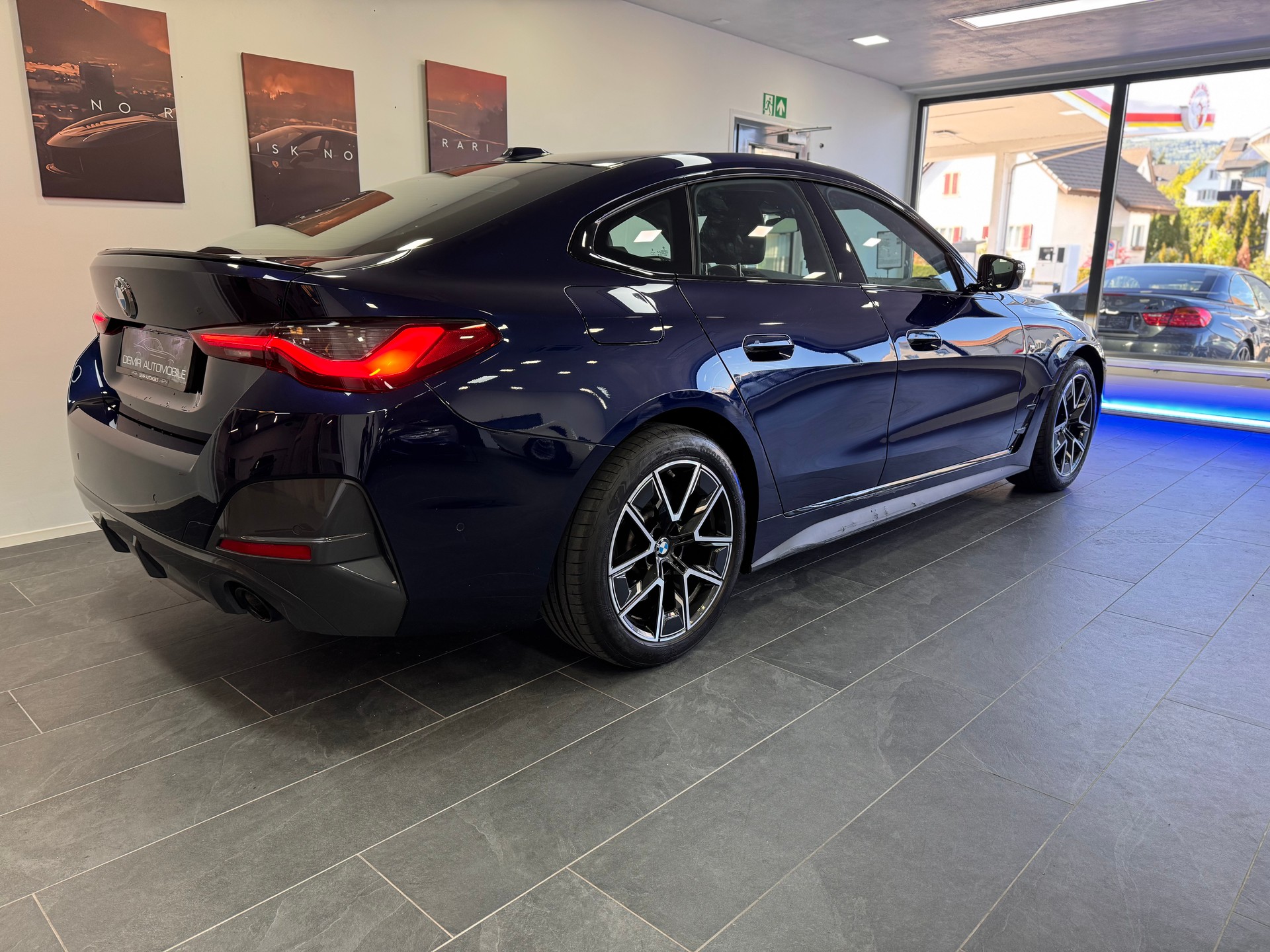 BMW 420d 48V Gran Coupé M Sport PRO Steptronic *CH-Fahrzeug / Laserlicht / H/K Soundsystem / Leder Vernasca / Gestiksteuerung*-image-3