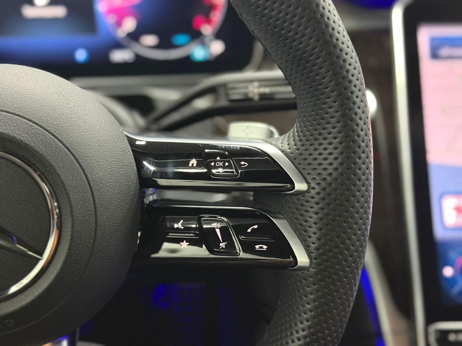 MERCEDES-BENZ C 300 4Matic AMG Line-image-16