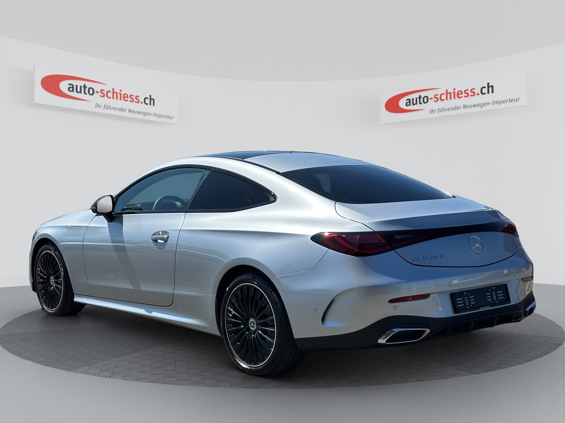 MERCEDES-BENZ CLE 200 AMG Night 9G-Tronic-image-2