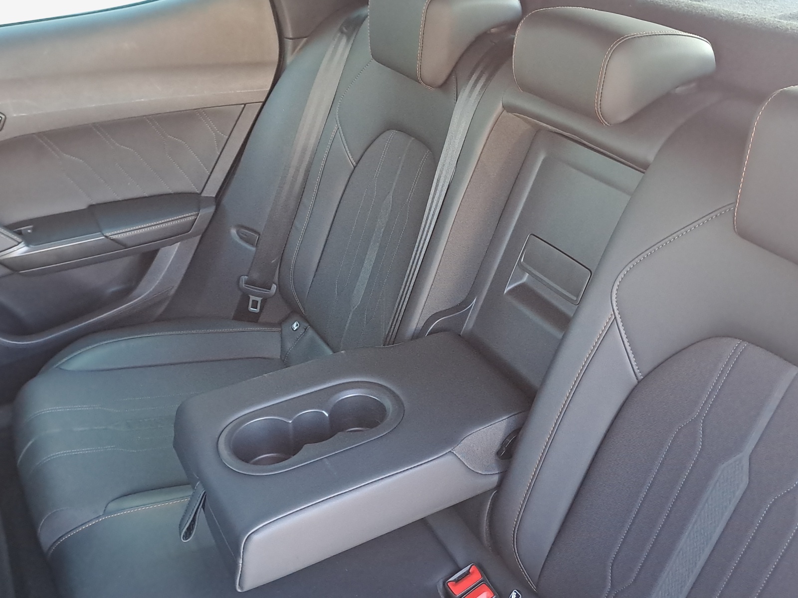 CUPRA Formentor 2.0TSI 4Drive Inicio DSG-image-11