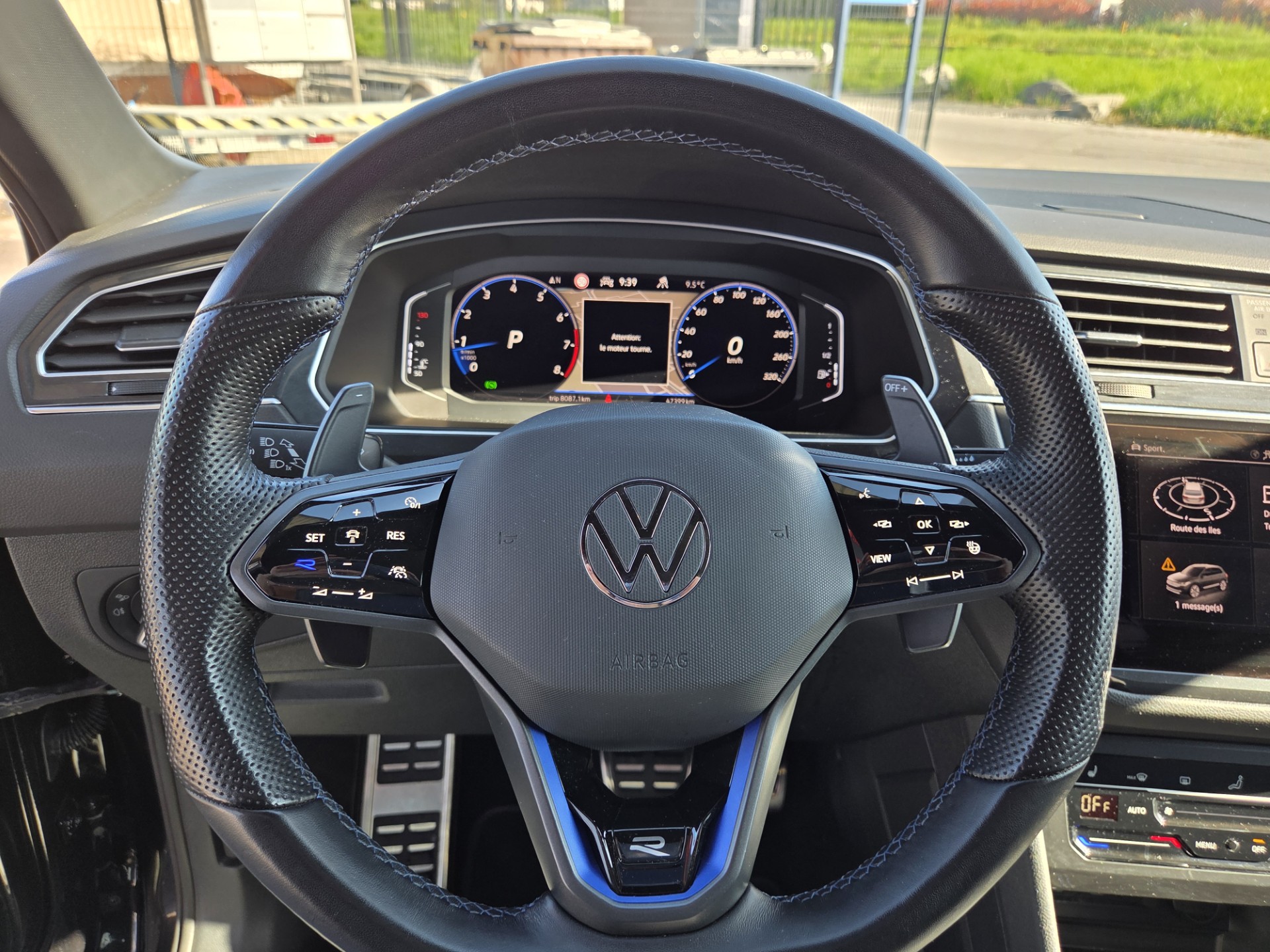 VW Tiguan 2.0TSI R 4Motion DSG-image-13