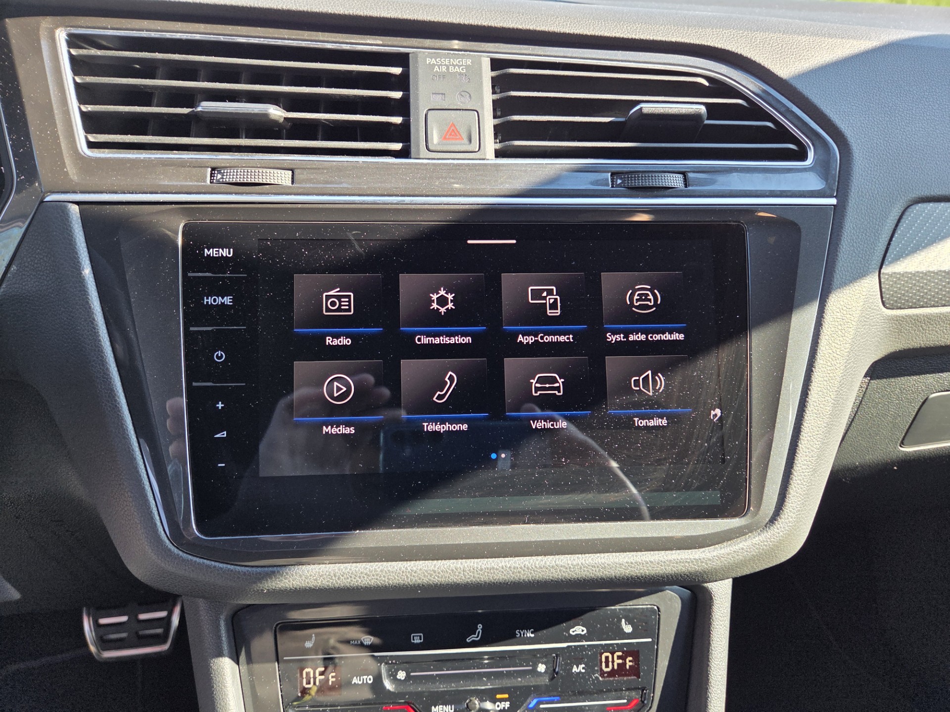 VW Tiguan 2.0TSI R 4Motion DSG-image-16