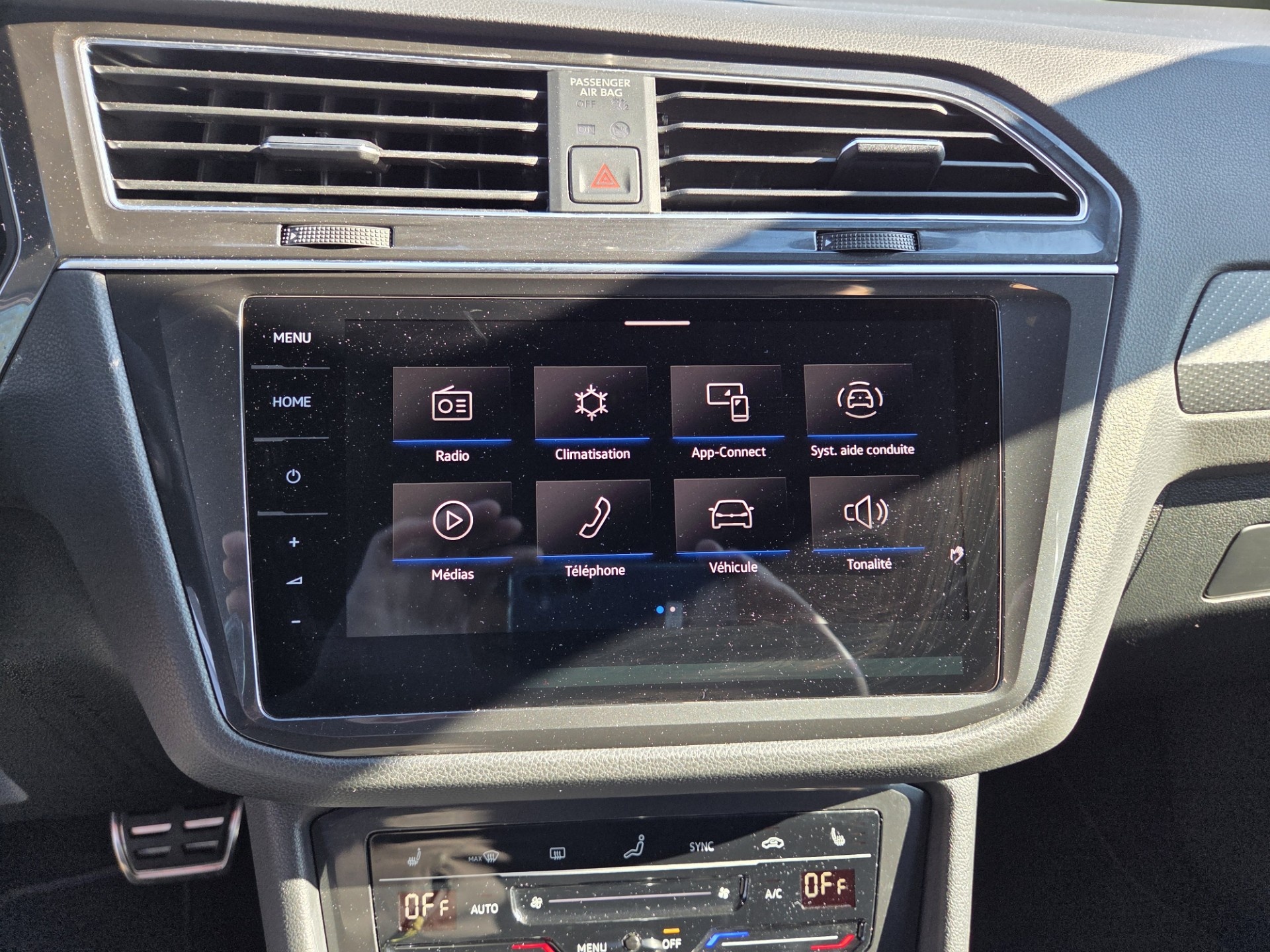 VW Tiguan 2.0TSI R 4Motion DSG-image-16