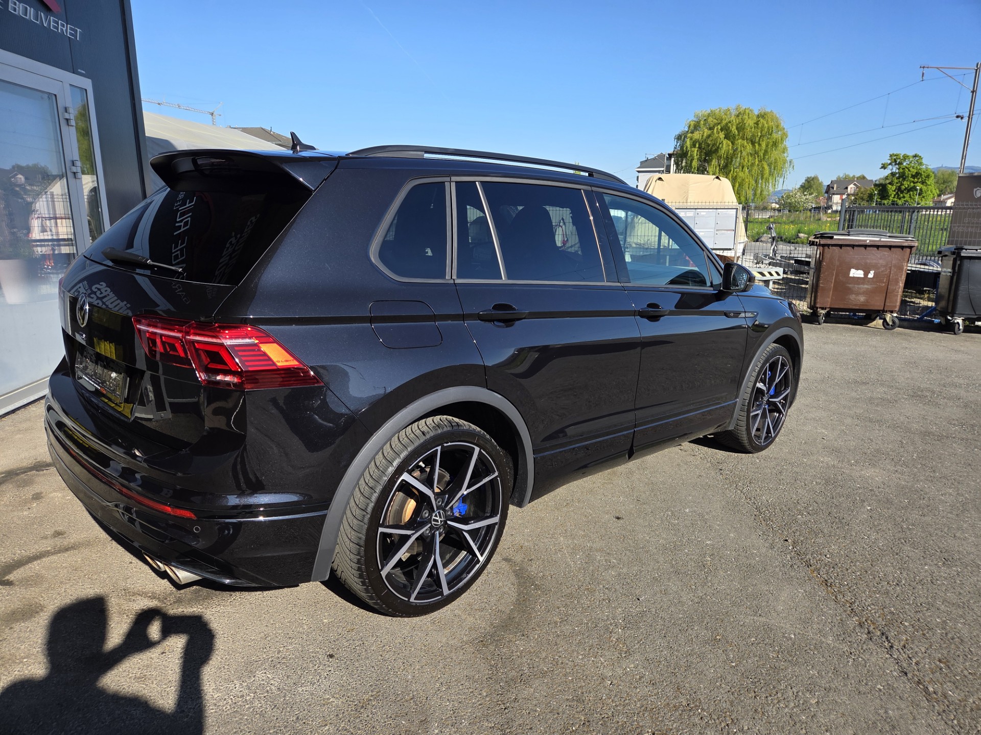 VW Tiguan 2.0TSI R 4Motion DSG-image-5