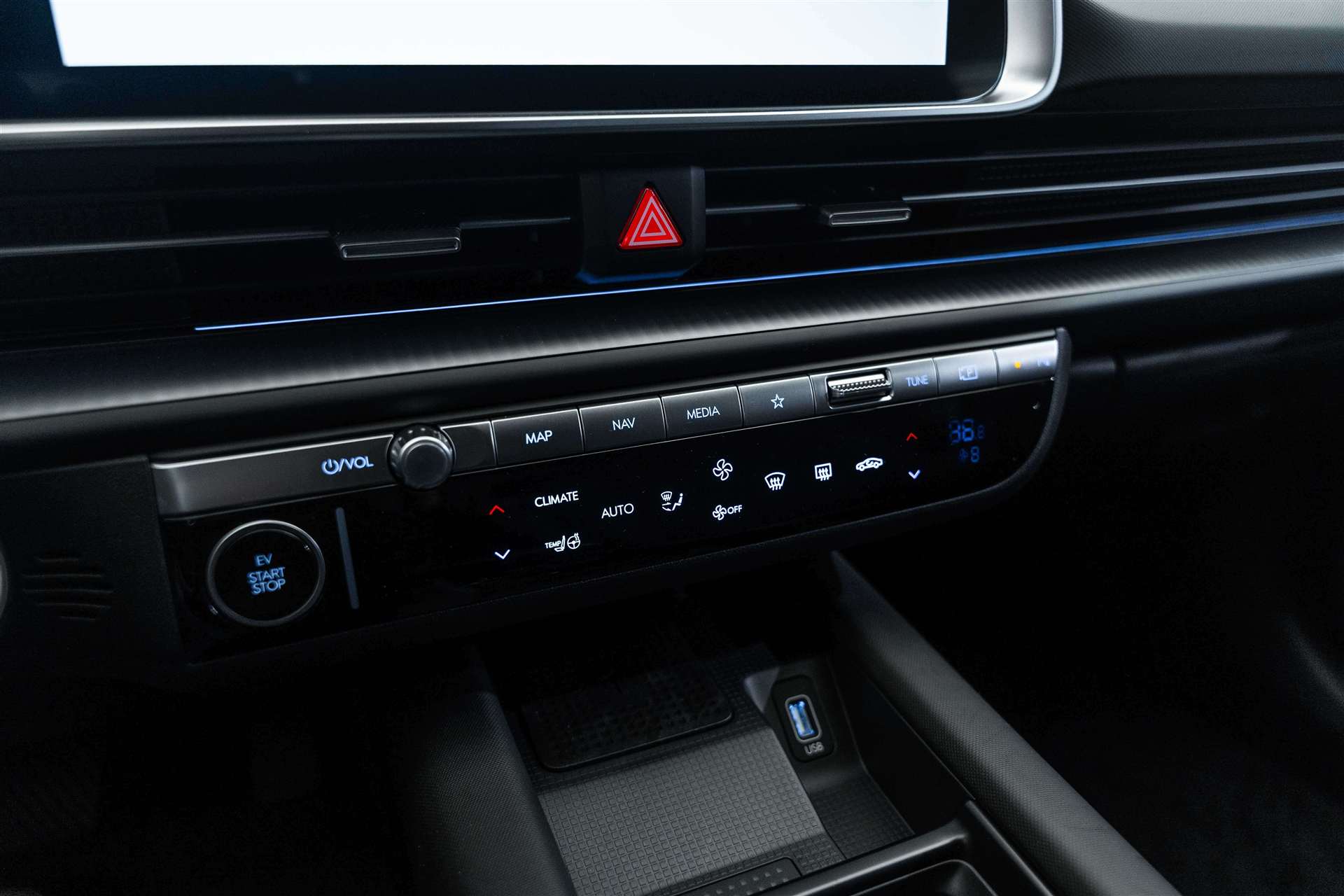 HYUNDAI Ioniq 6 77kWh Plus Line 325PS 4WD Automat-image-25