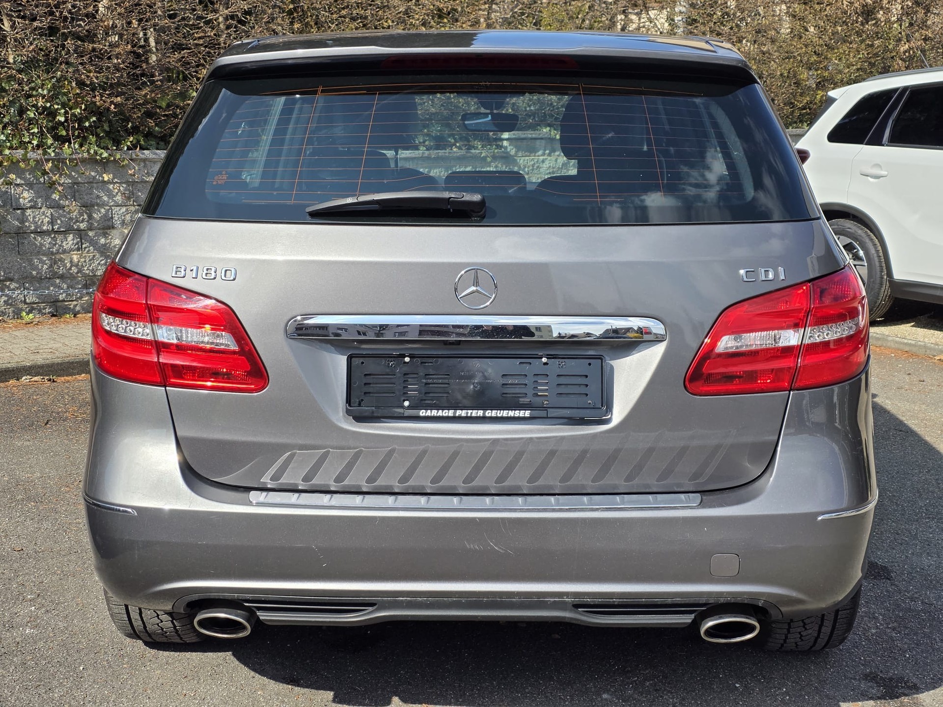 MERCEDES-BENZ B 180-image-3