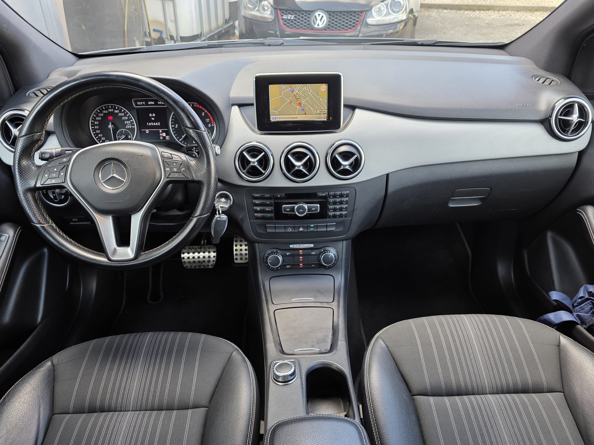 MERCEDES-BENZ B 180-image-7