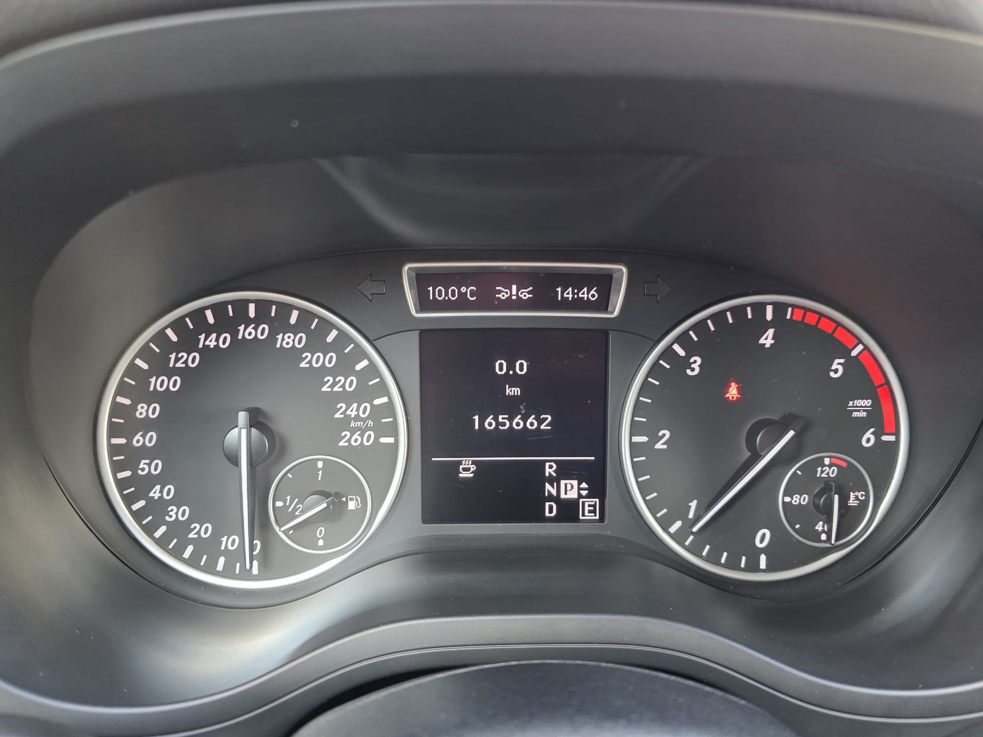 MERCEDES-BENZ B 180-image-9