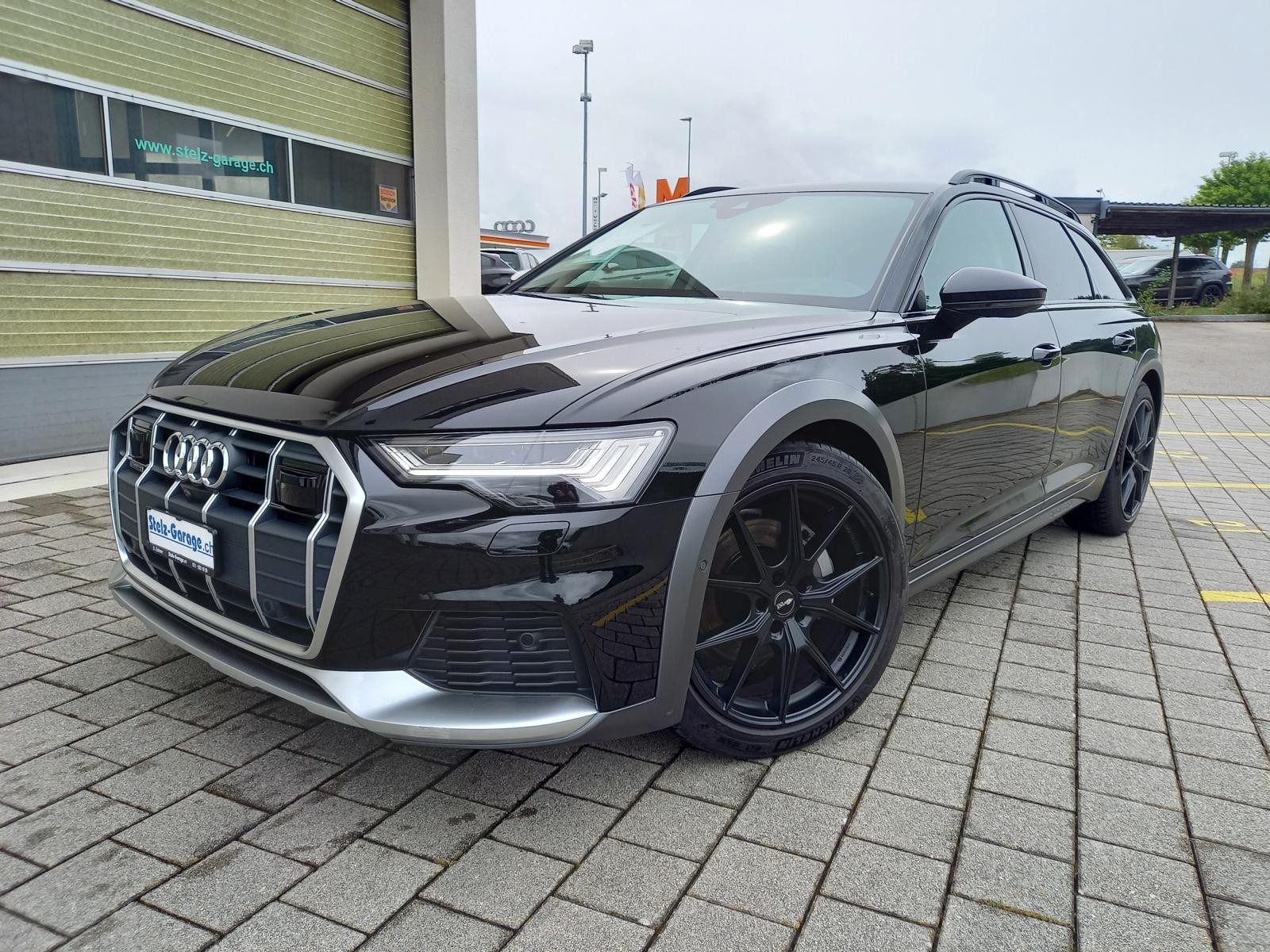 Car photo