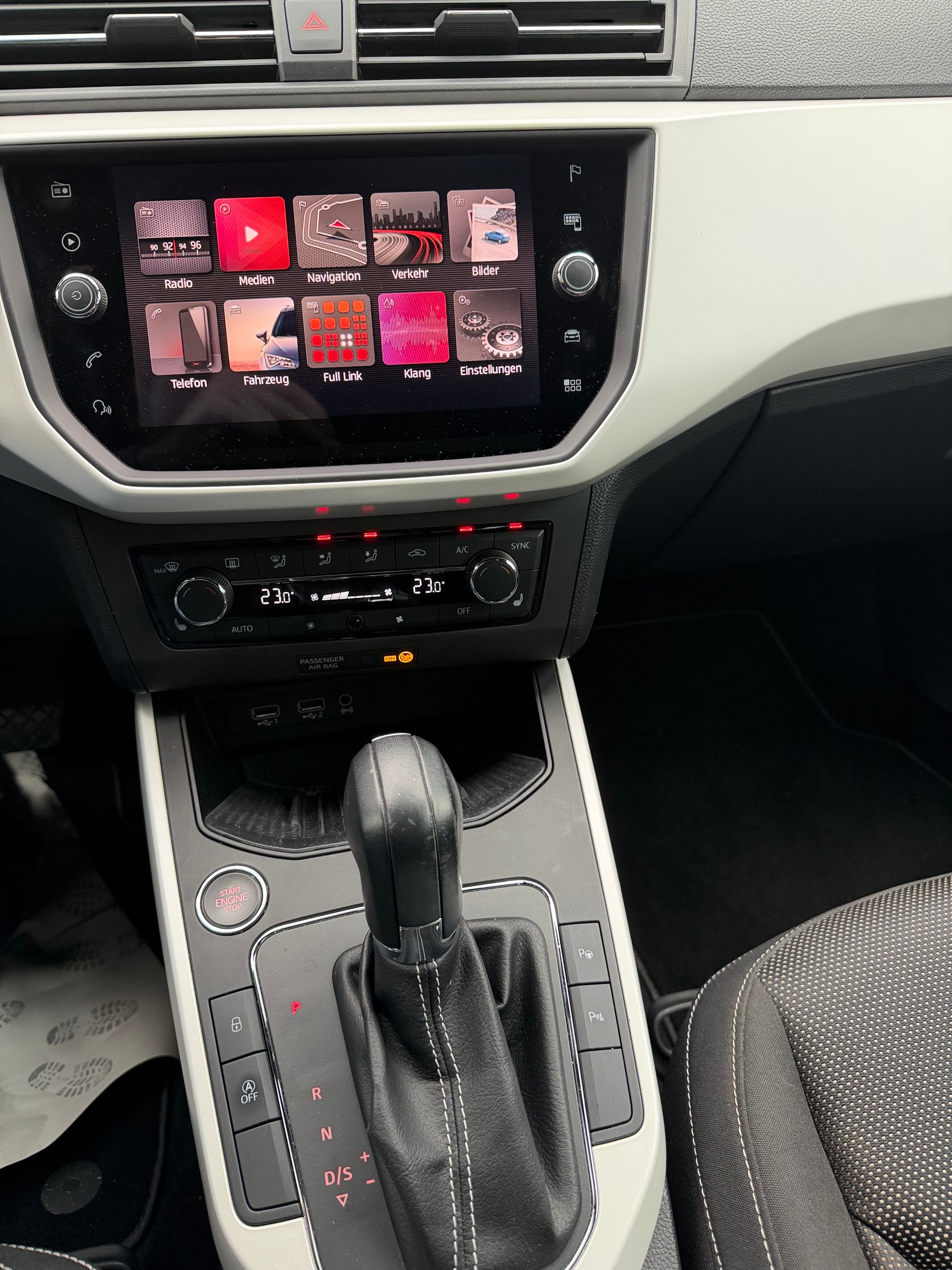 SEAT Arona 1.0 TSI Eco Xcellence DSG-image-12