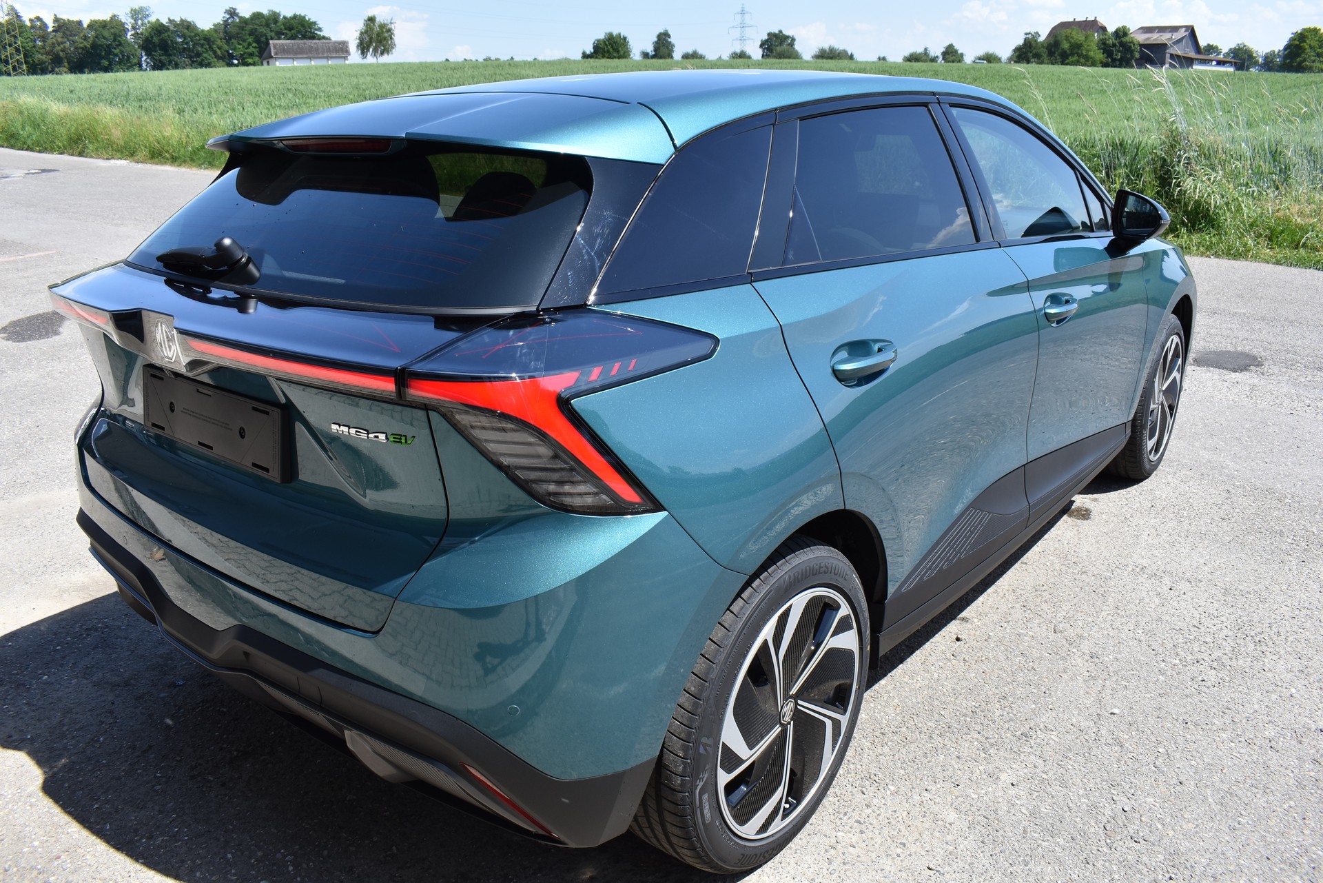 MG 4 EV 64kWh Premium-image-5