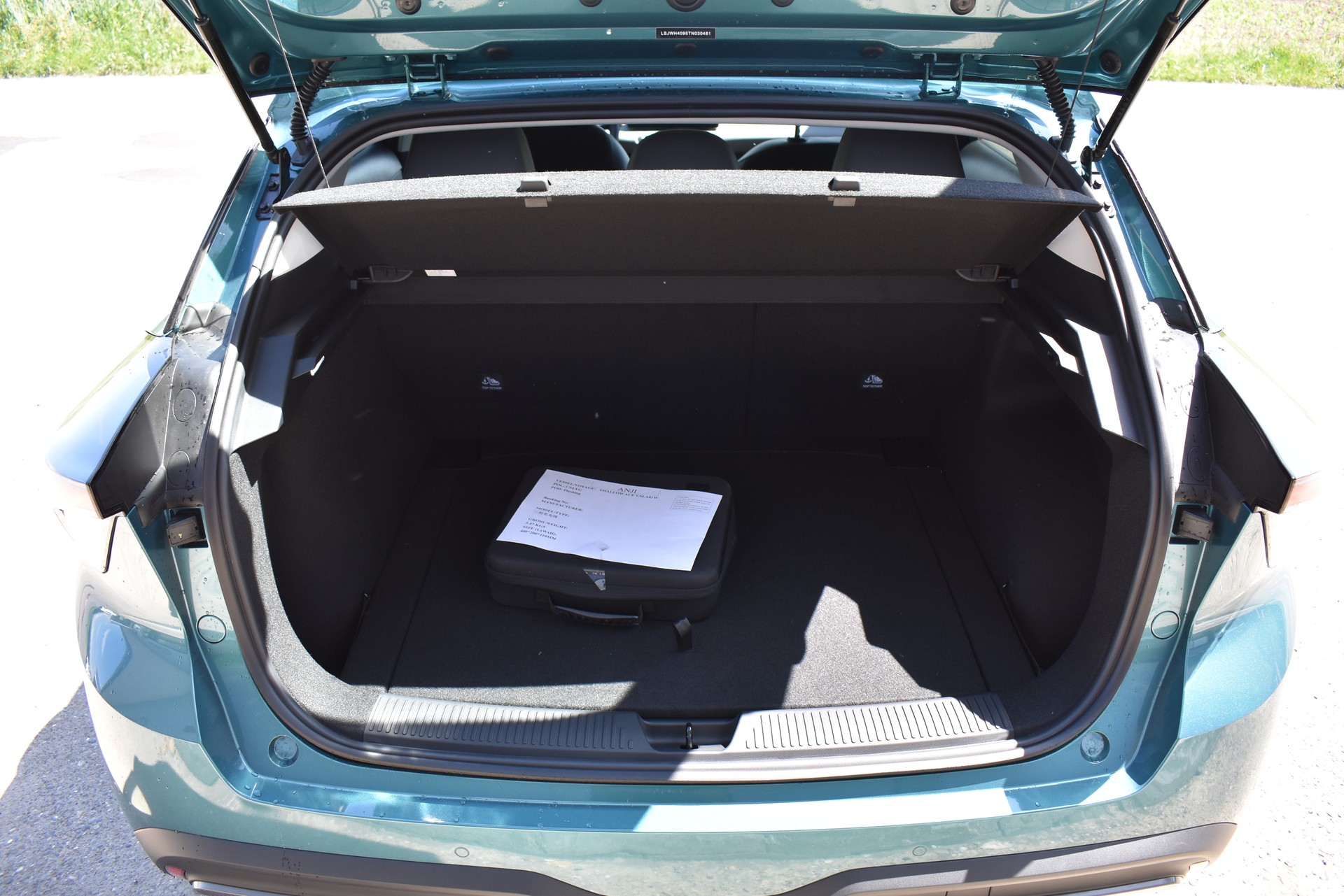 MG 4 EV 64kWh Premium-image-7