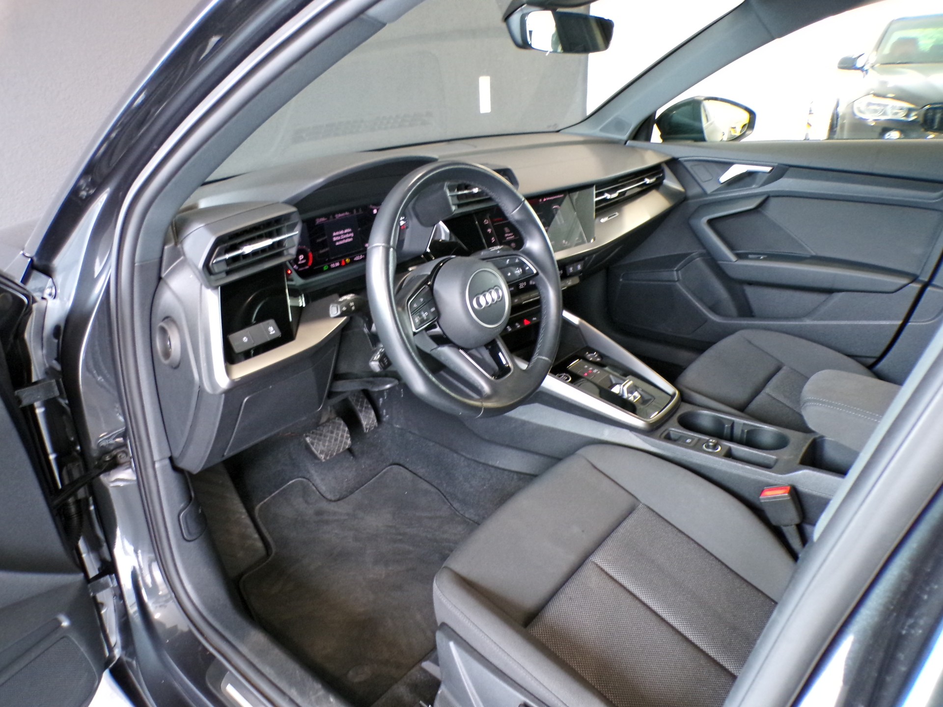 AUDI 30 TFSI-image-12