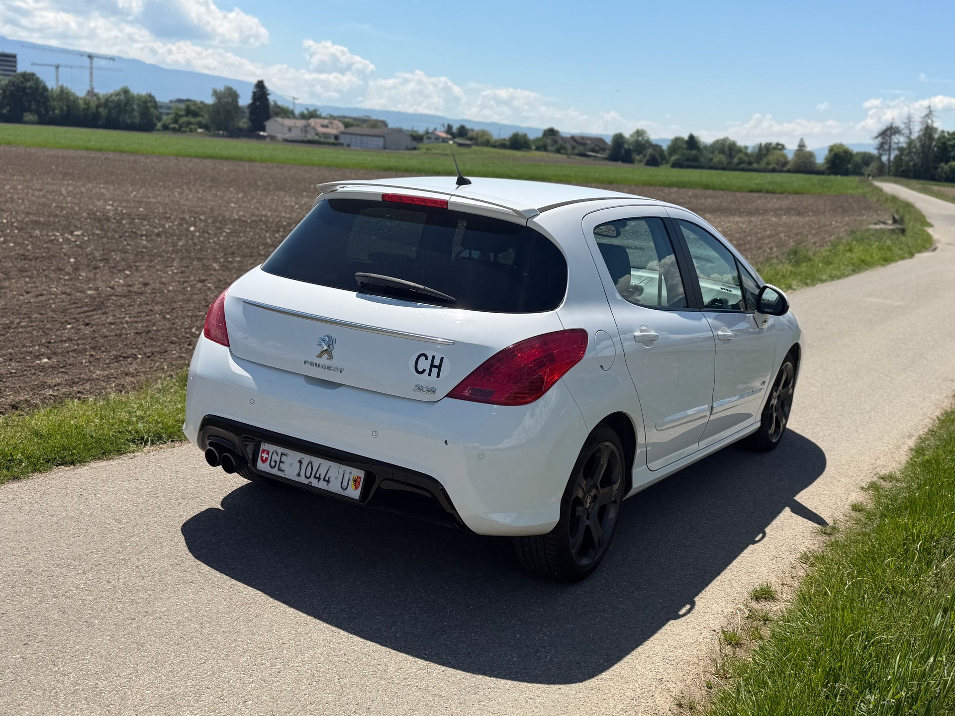 PEUGEOT 308 1.6 16V T GTi-image-9