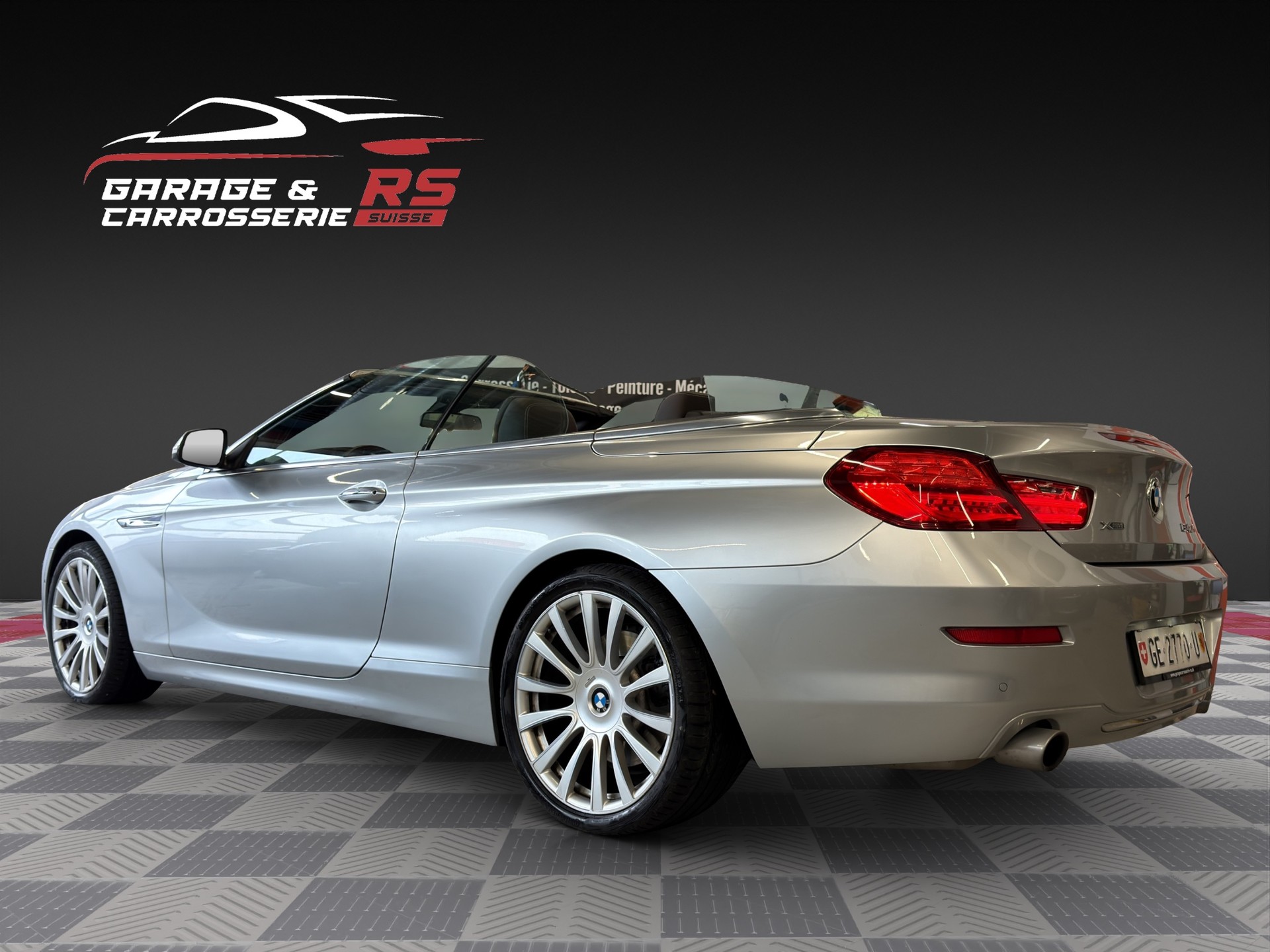 BMW 640i Cabrio xDrive Indivdual-image-1