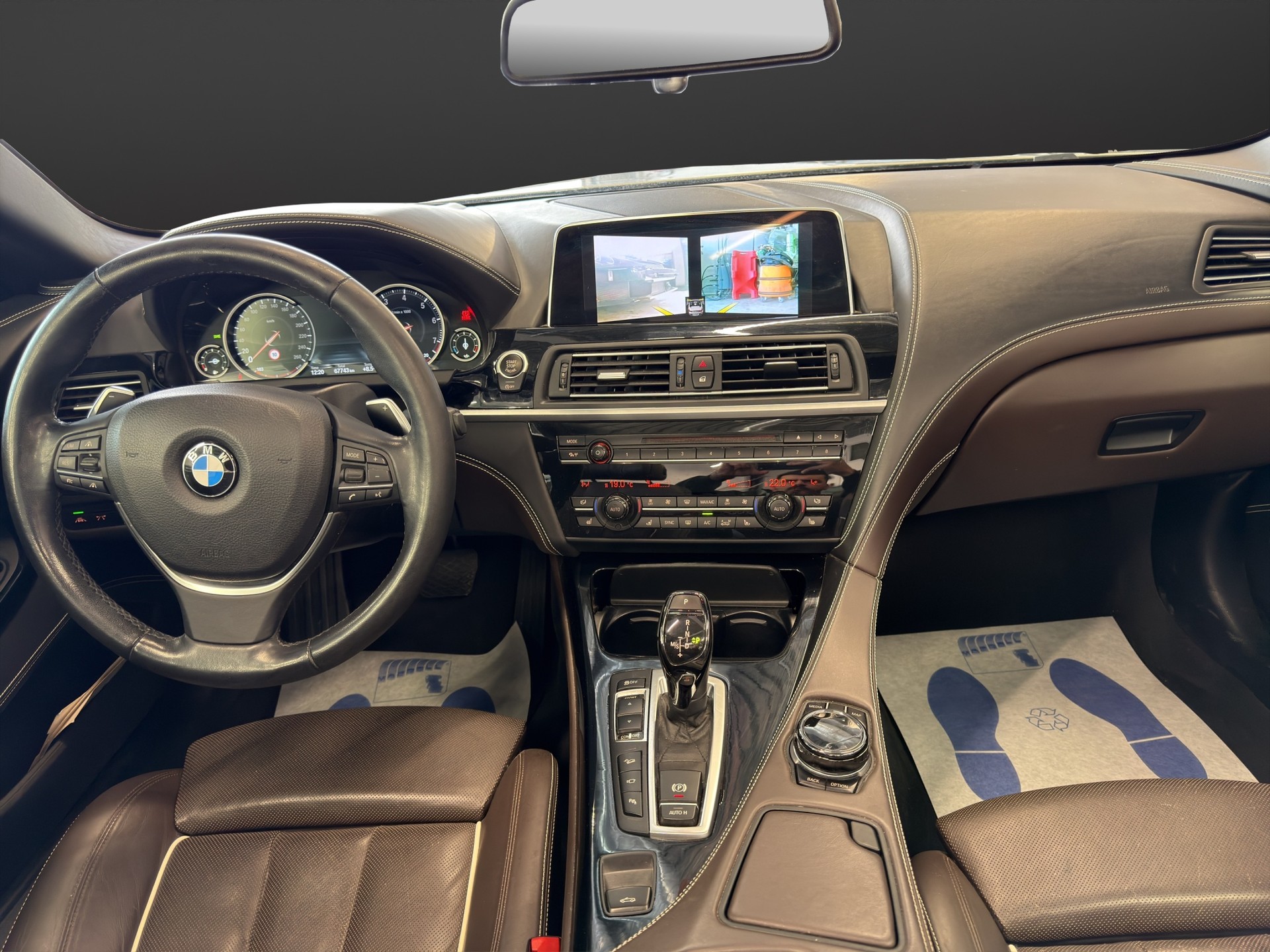 BMW 640i Cabrio xDrive Indivdual-image-6