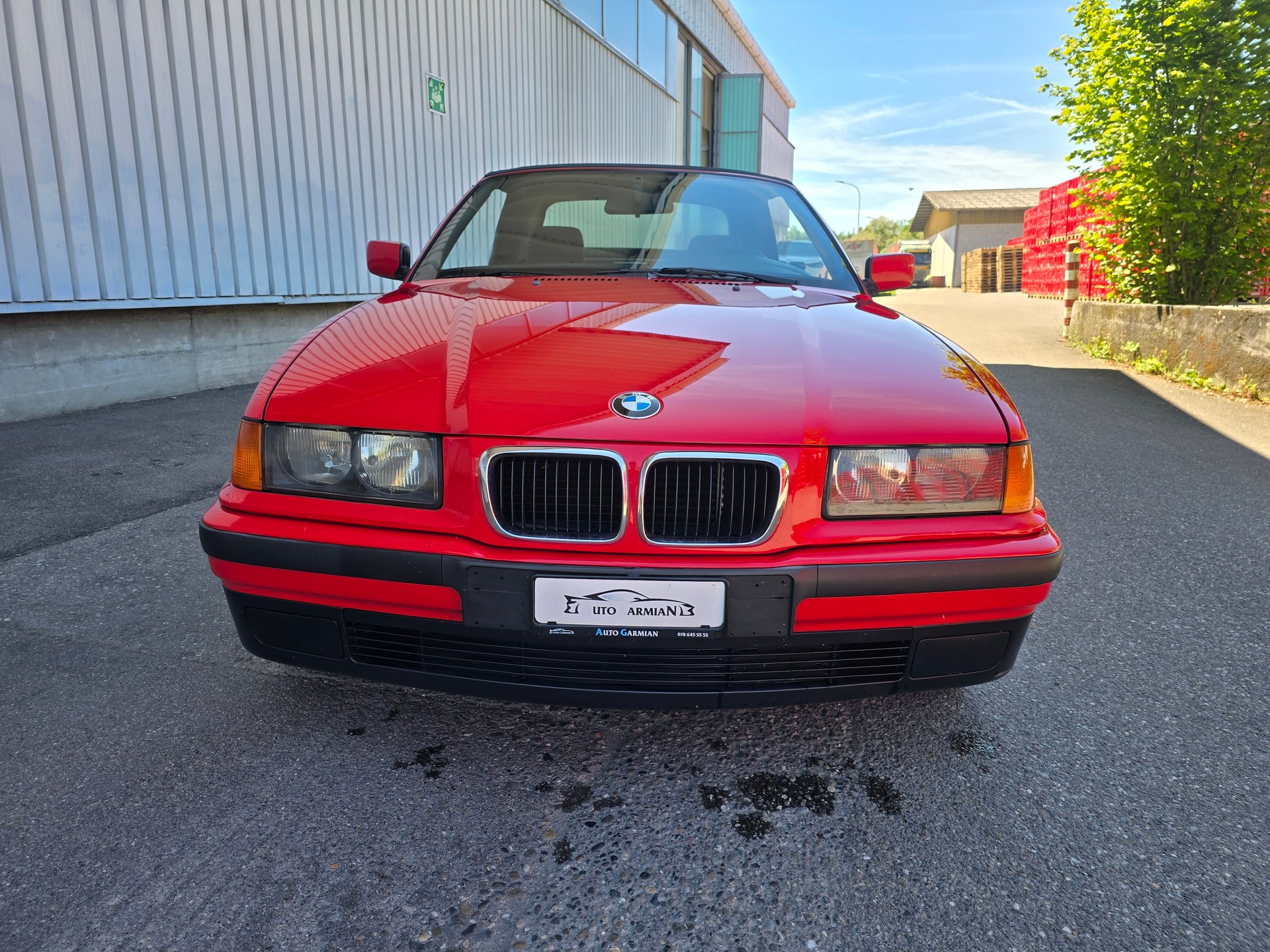 BMW 318i Cabrio-image-0