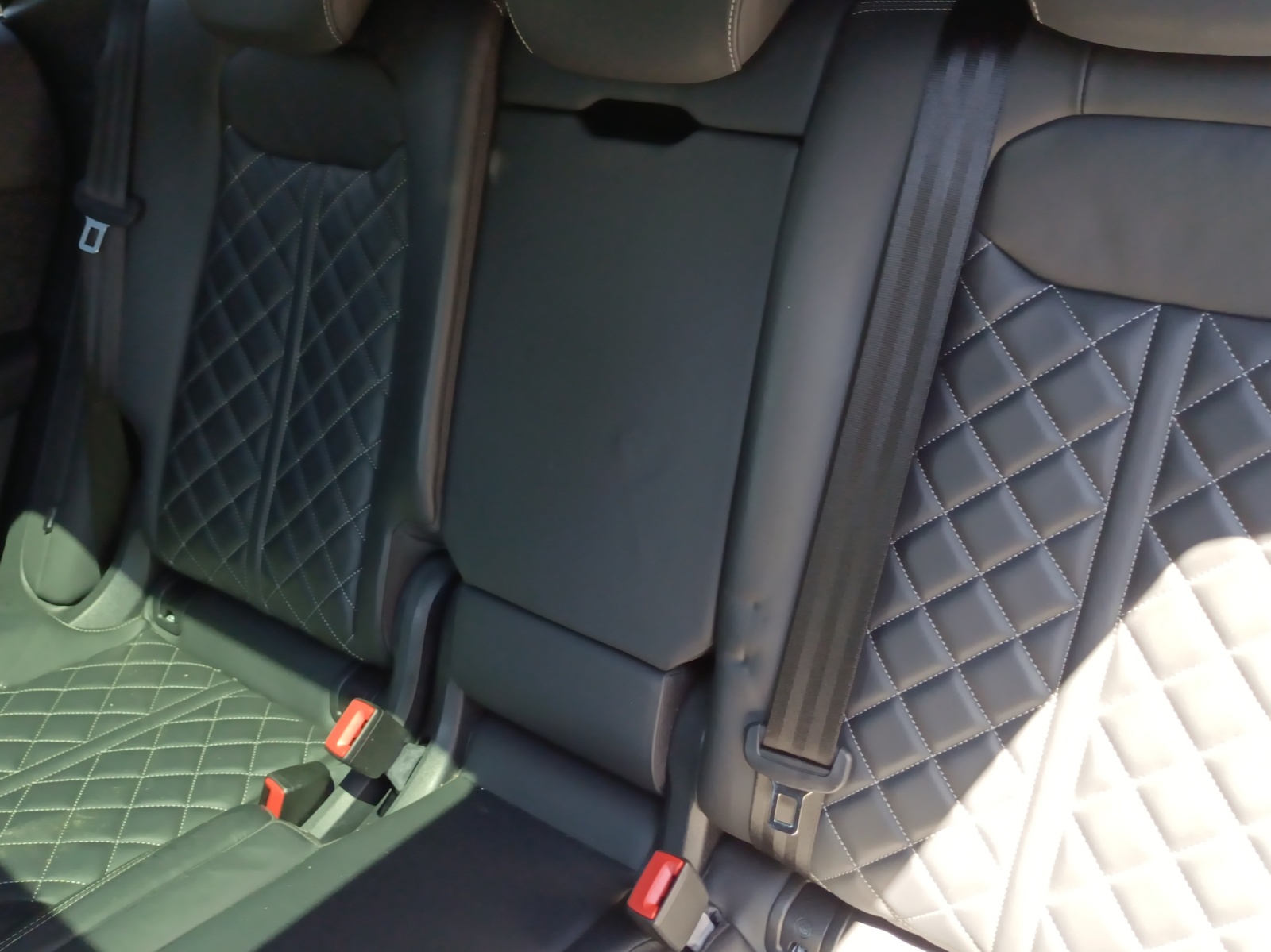 AUDI SQ8 TFSI quattro tiptronic-image-11