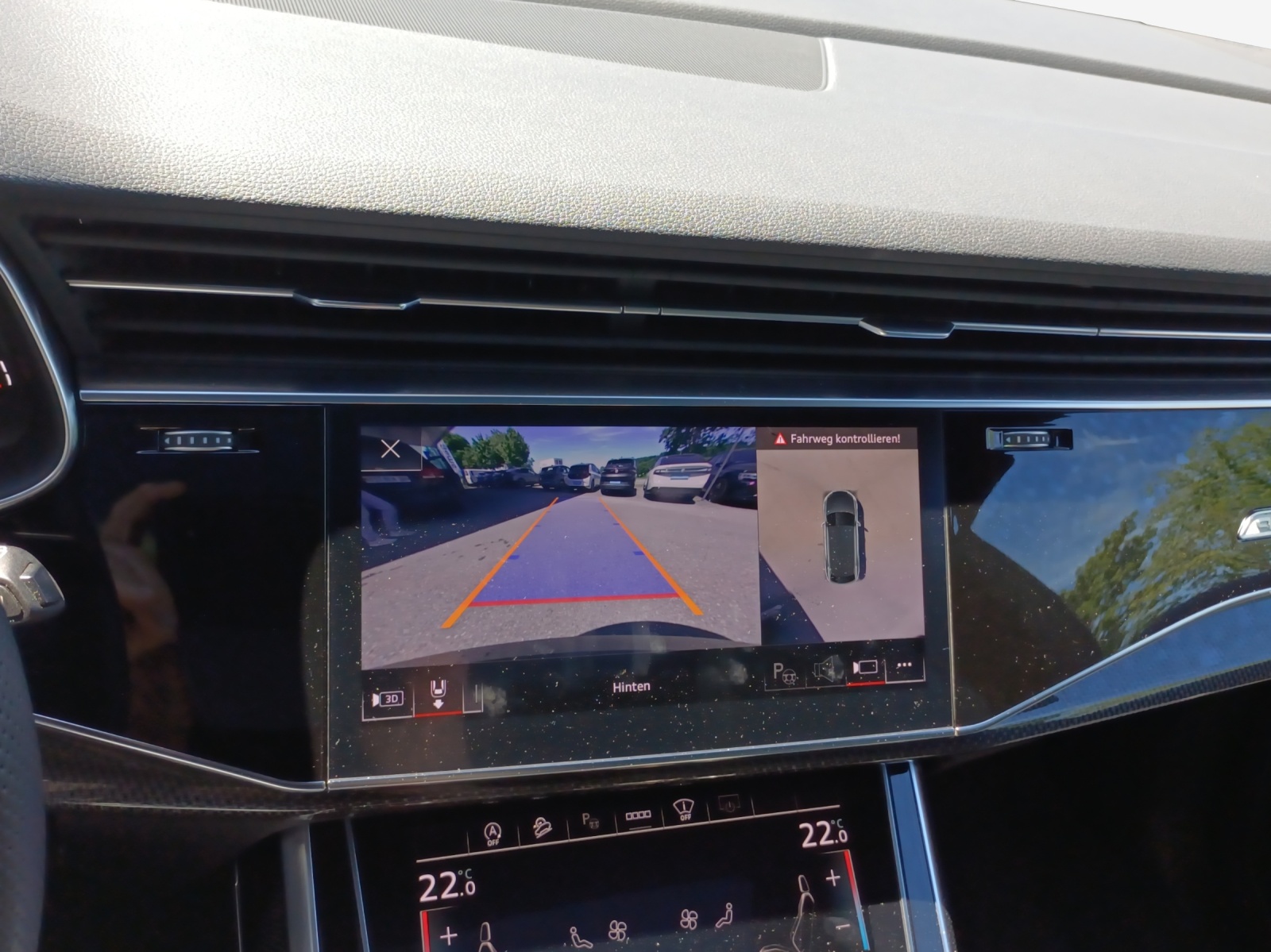 AUDI SQ8 TFSI quattro tiptronic-image-15