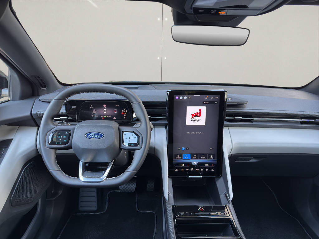 FORD Explorer Extended Range Premium AWD-image-11