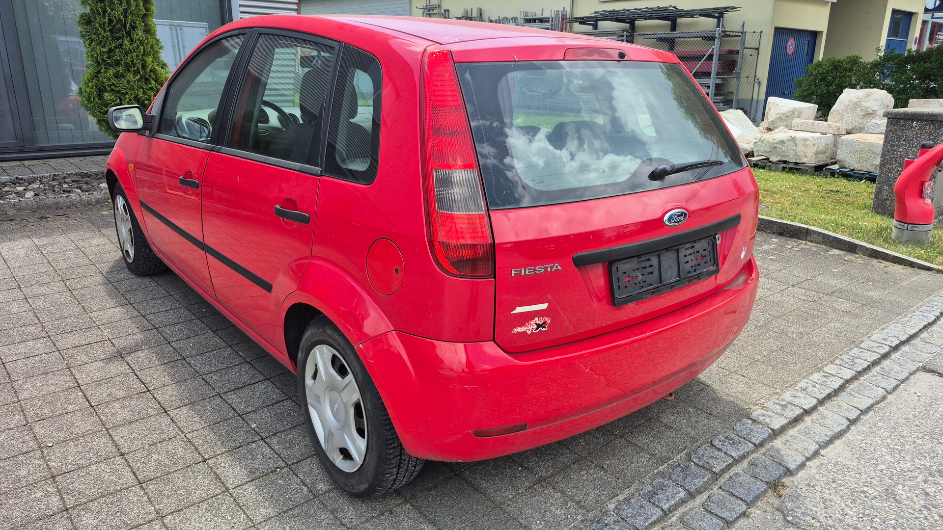 FORD Fiesta 1.4 16V Trend-image-6