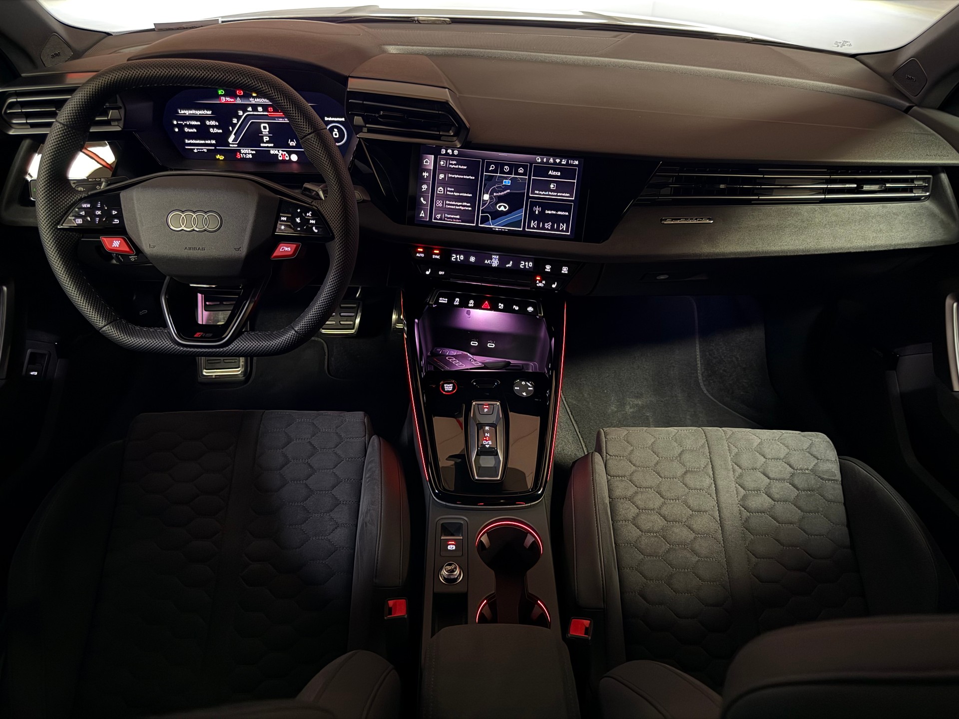 AUDI RS3 Limousine 2.5 TSI quattro S-tronic-image-20