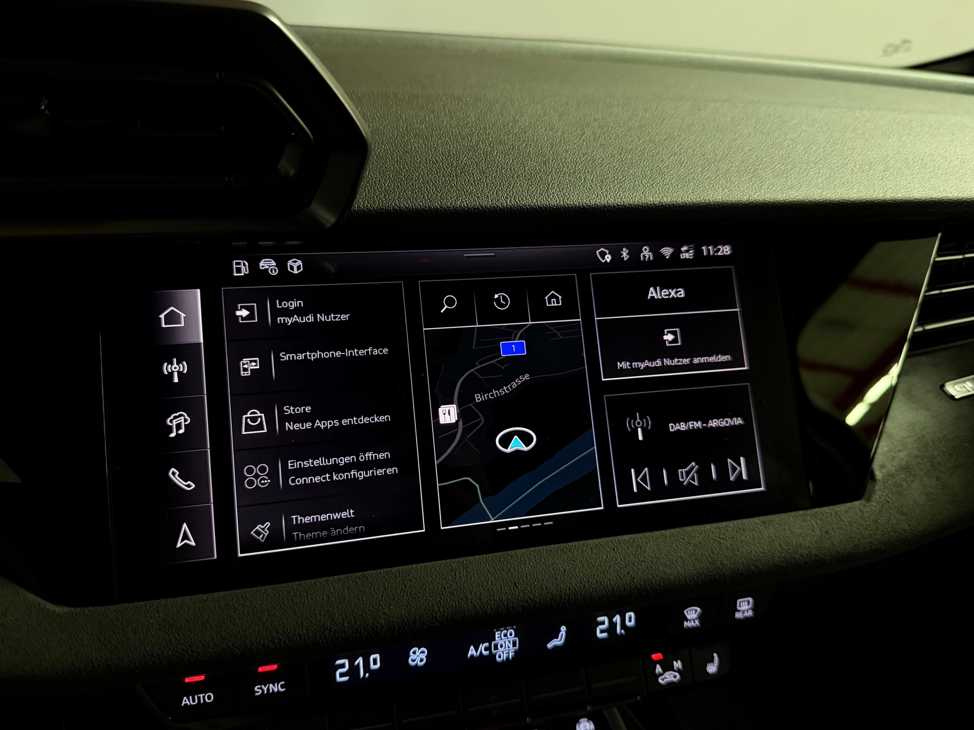 AUDI RS3 Limousine 2.5 TSI quattro S-tronic-image-28