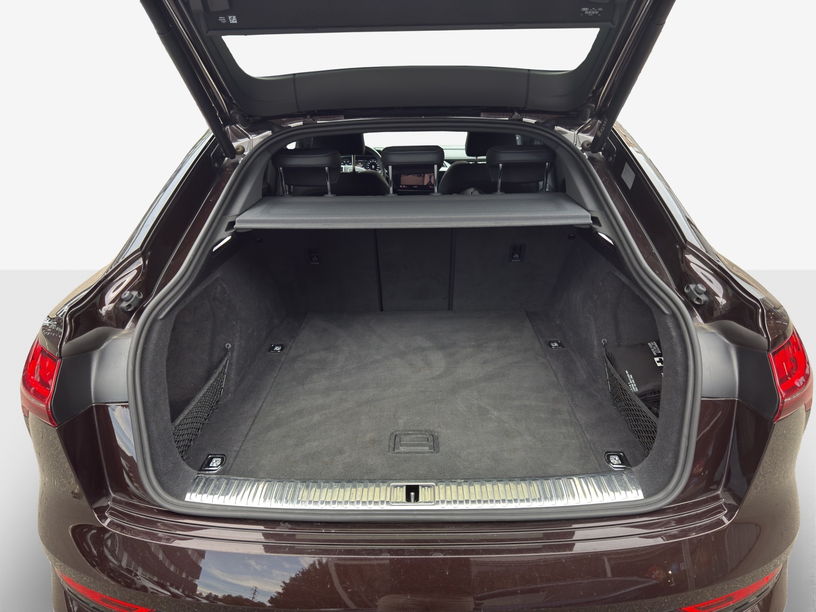 AUDI e-tron 55 Sportback S Line Black Edition quattro-image-12