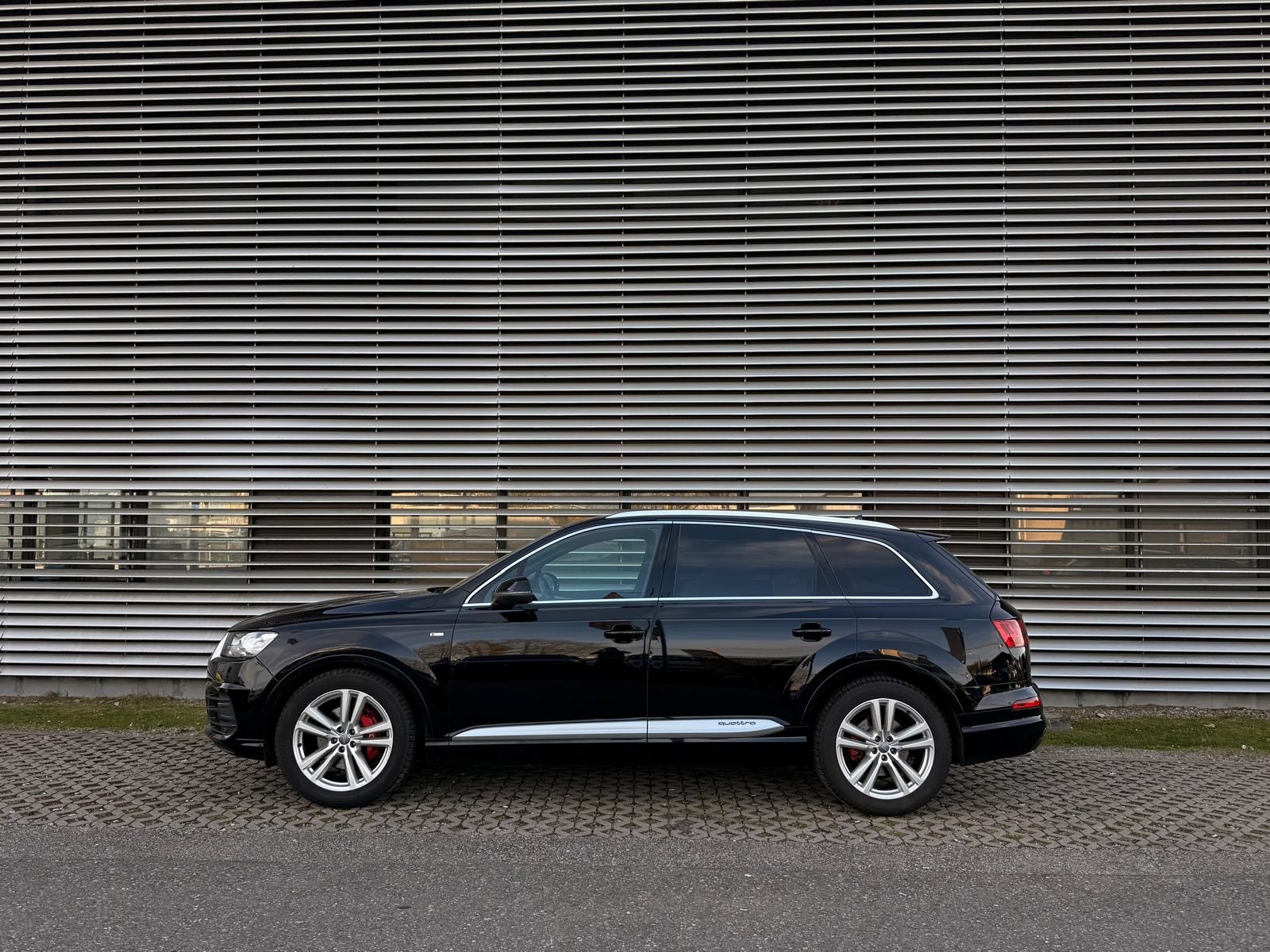 AUDI Q7 3.0 TDI quattro tiptronic S-Line-image-3