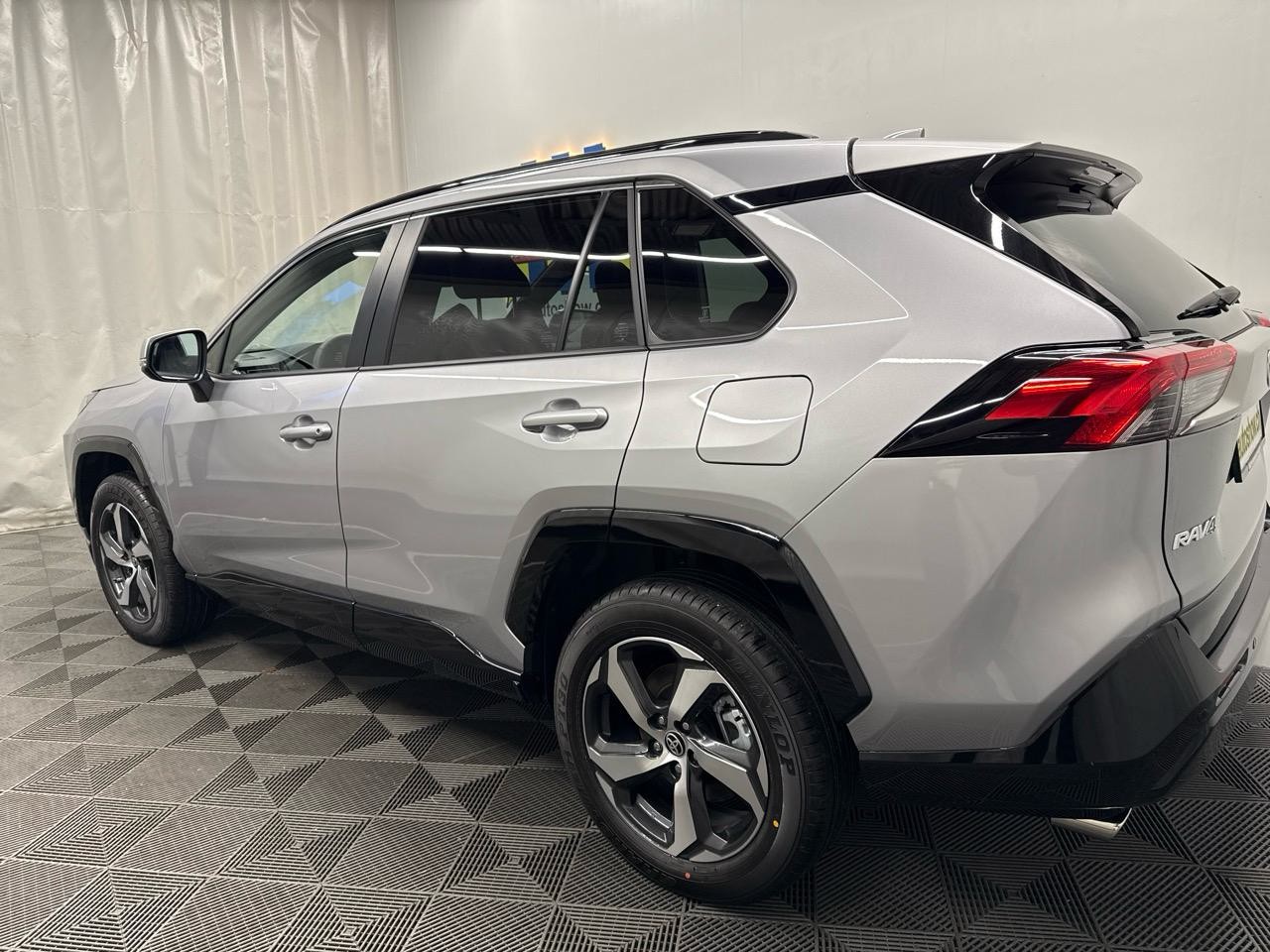 TOYOTA RAV-4 2.5 PHEV Advance e-CVT 4WD 300HP-image-1