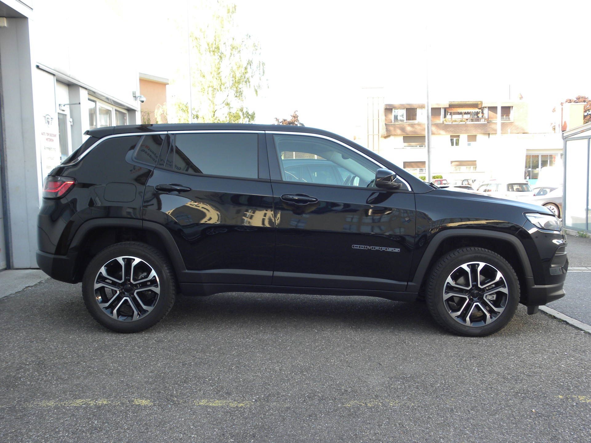 JEEP Compass 4x2 1.5 T MHEV Altitude-image-3
