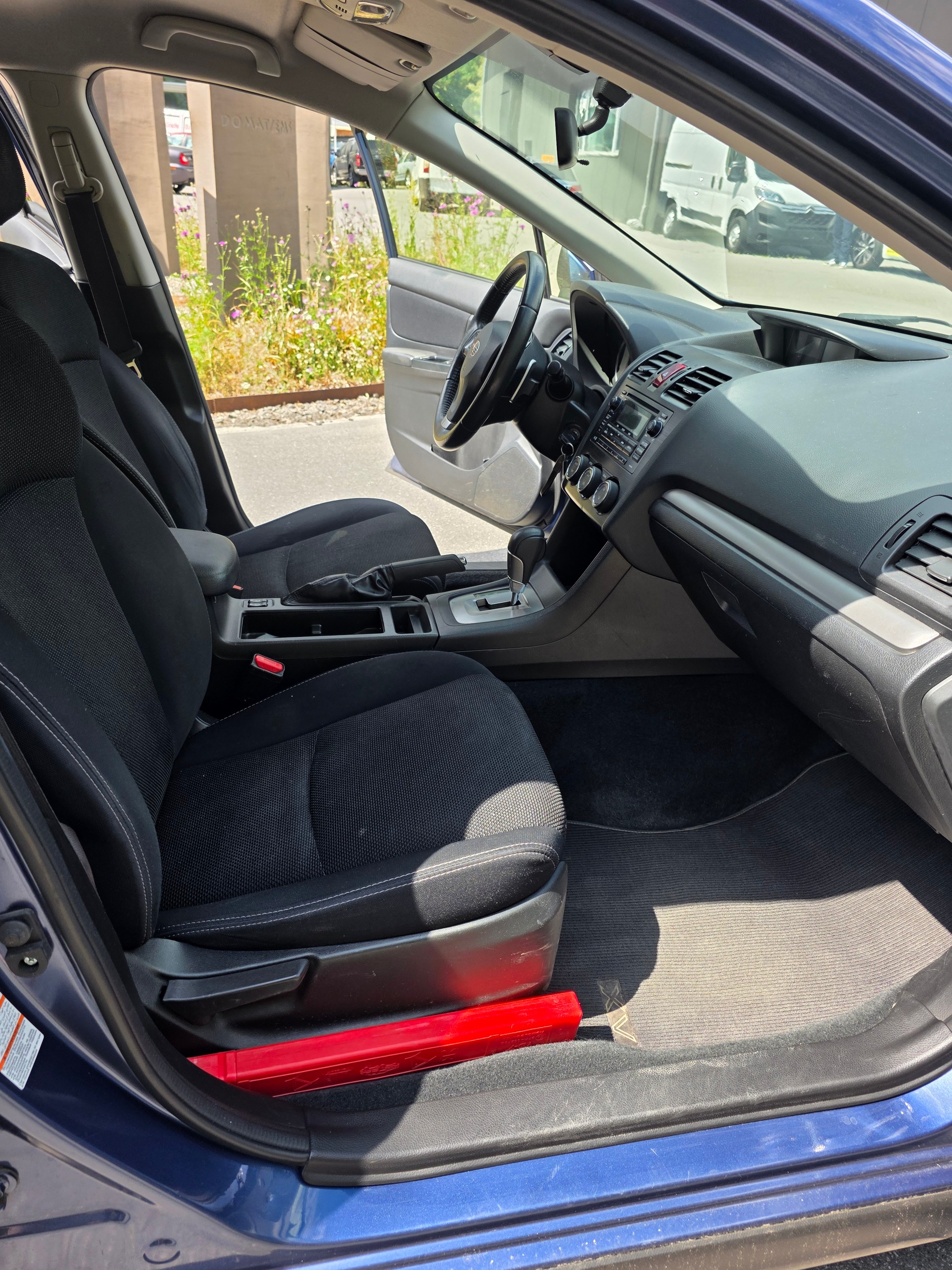 SUBARU XV 2.0 Swiss Two AWD CVT-image-12