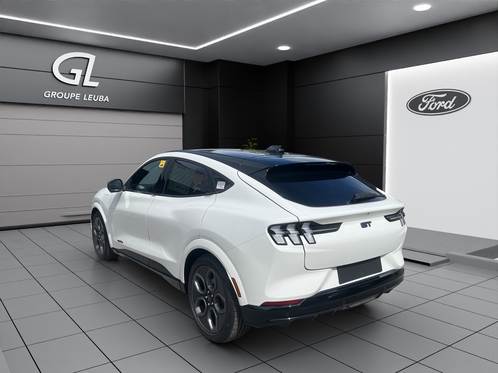 FORD Mustang MACH-E GT AWD 91 kWh-image-3