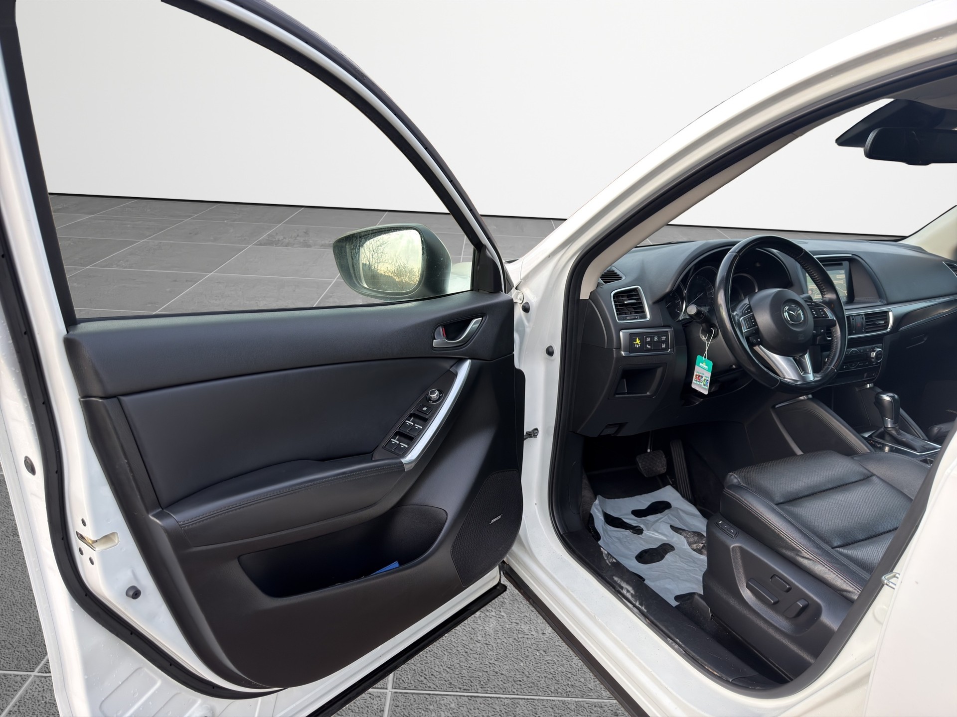 MAZDA CX-5 2.2 D HP Revolution AWD Automatic-image-16