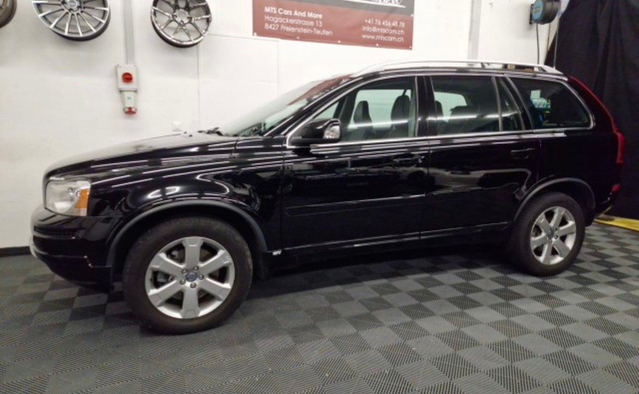 VOLVO XC90-image-2
