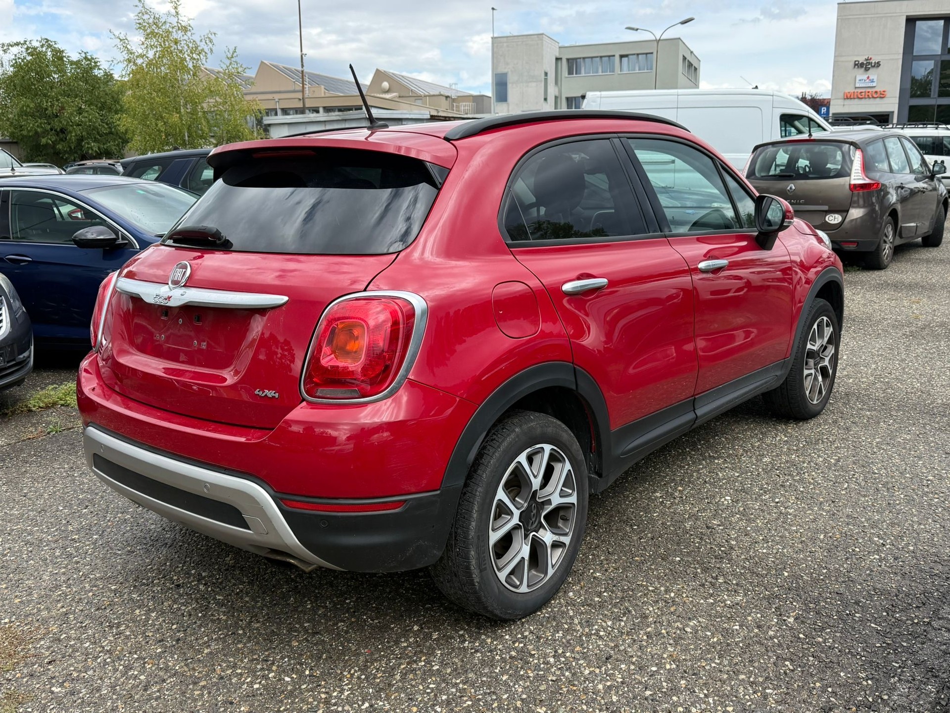 FIAT 500X 1.4T Cross 4x4 Automatic-image-5