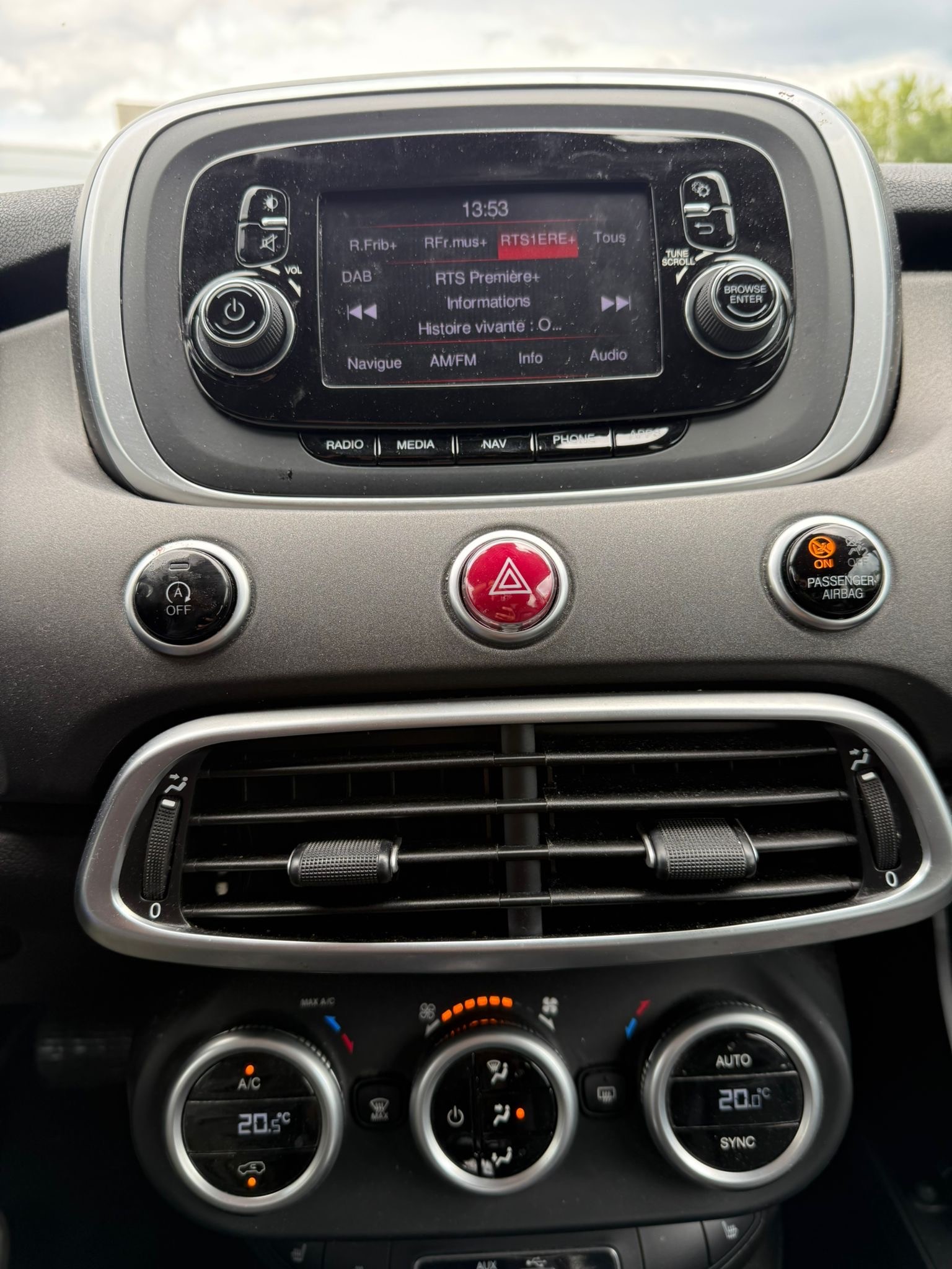 FIAT 500X 1.4T Cross 4x4 Automatic-image-11
