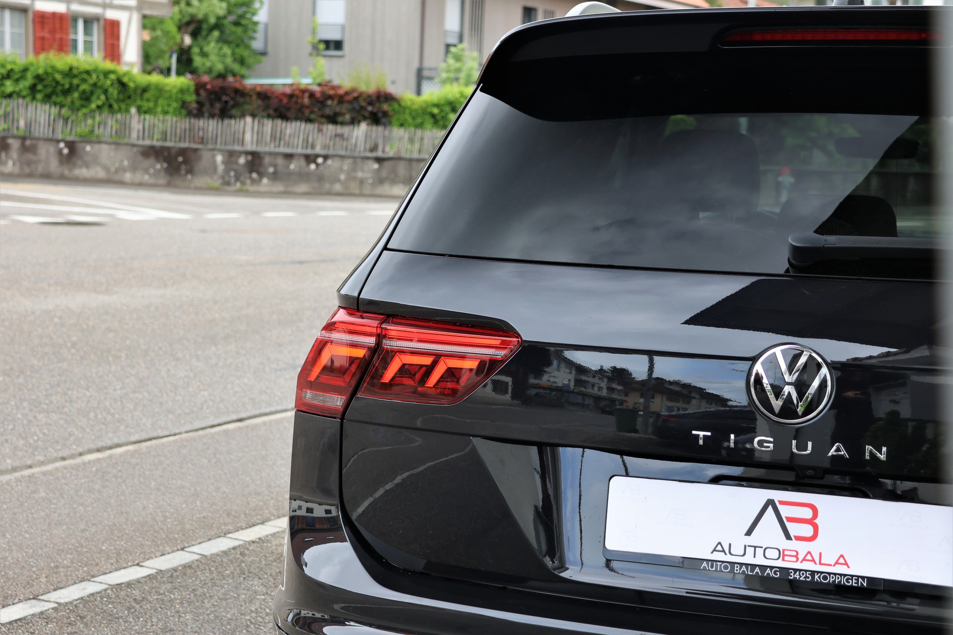 VW Tiguan 2.0TSI R-Line 4Motion DSG (CH) + 2.5T AHK-image-5